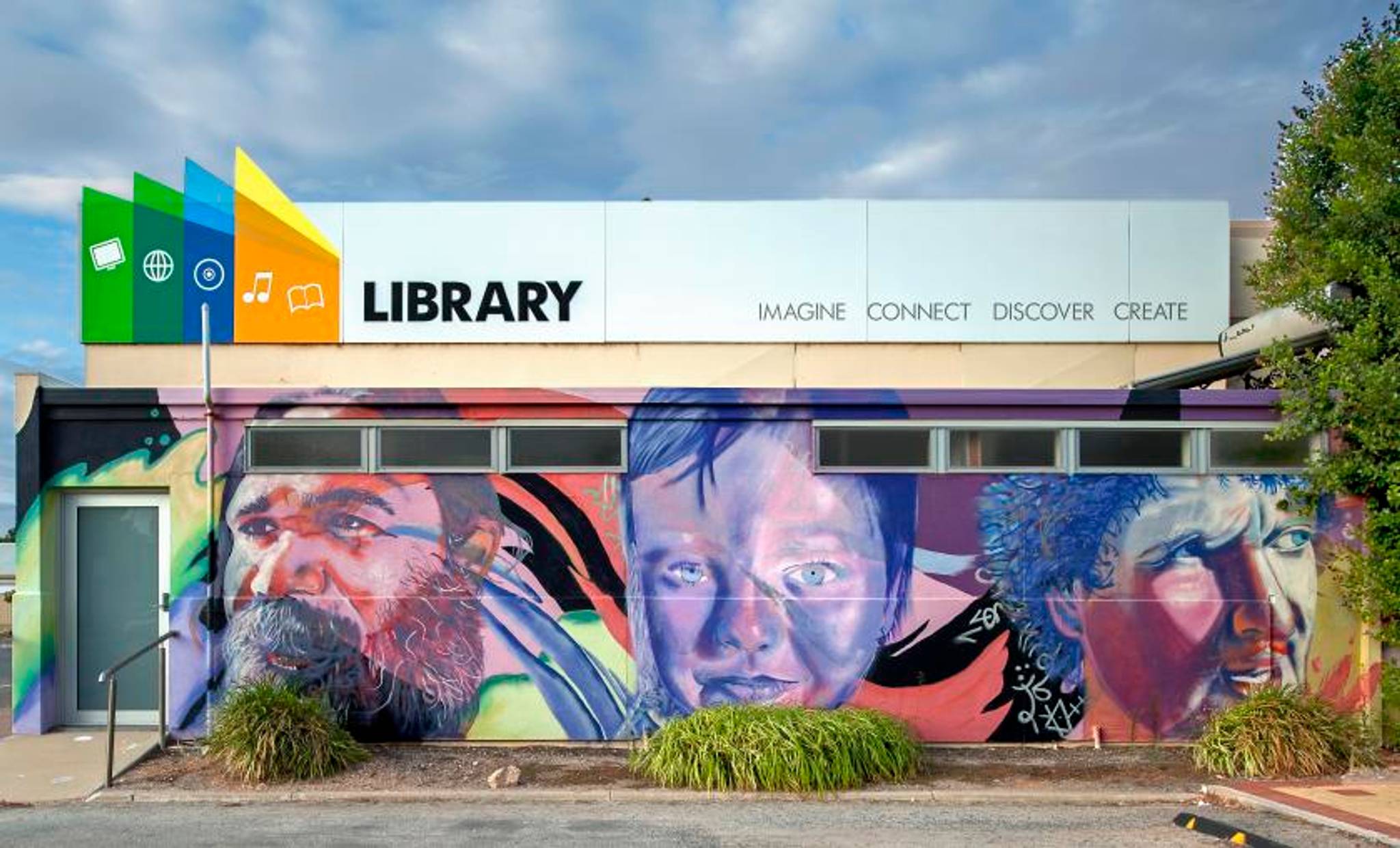 Jack Fran&mdash;Renmark Library and Public Toilet Block