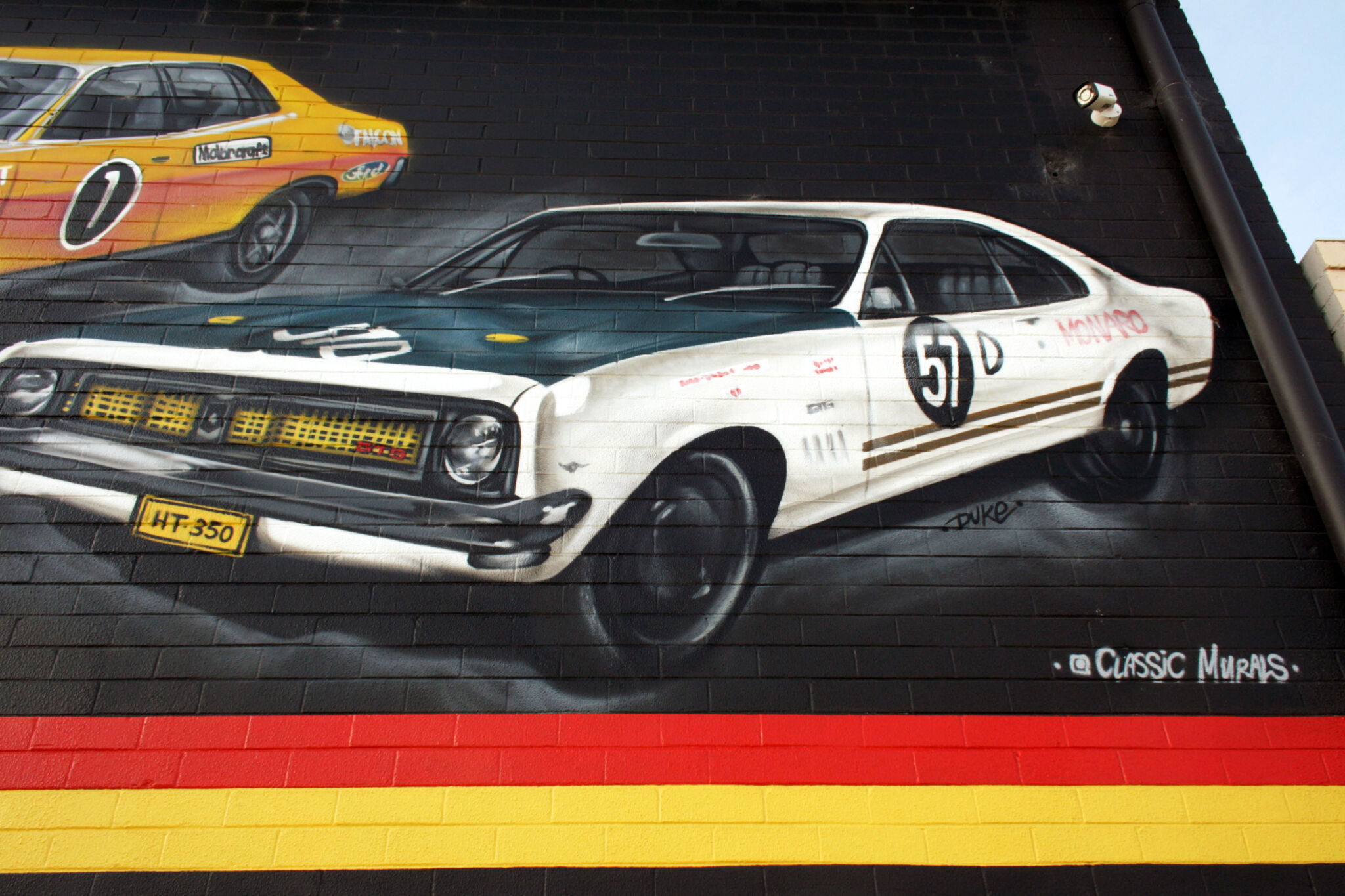 Classic Murals&mdash;Muscle Car Warehouse