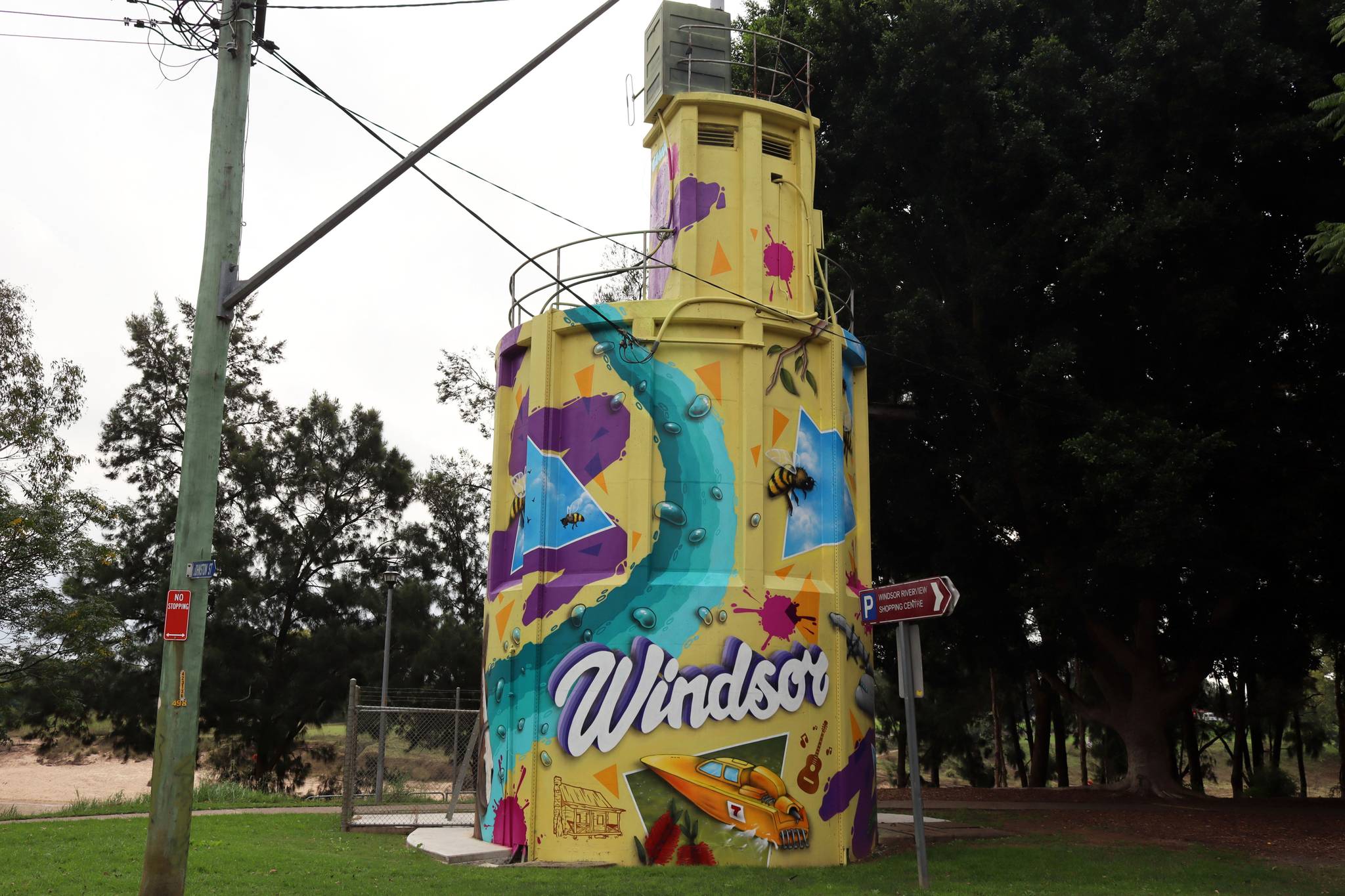 Emors&mdash;Windsor Water Tank