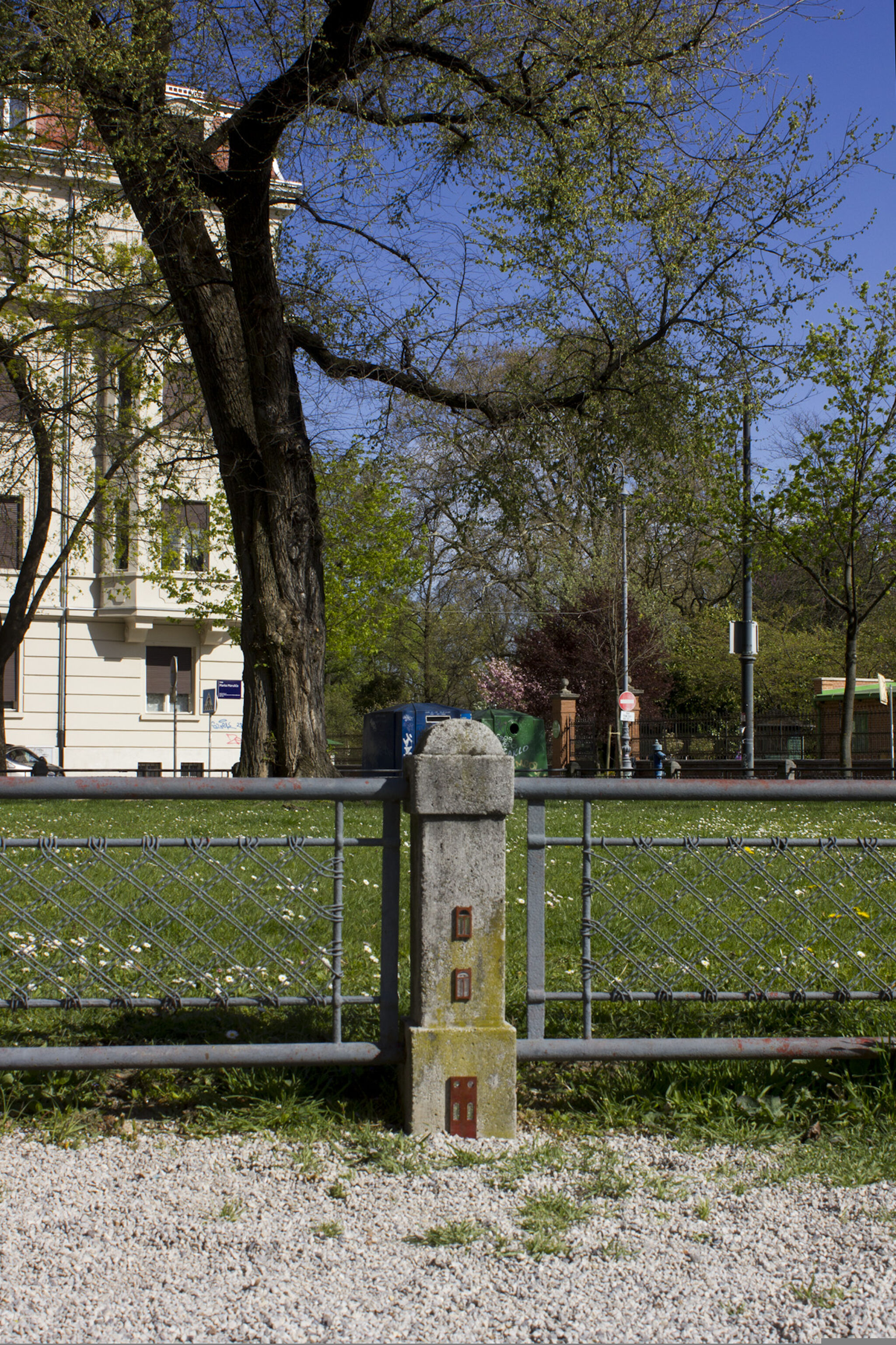 Little Home by Filip Filković Philatz - Street Art Cities