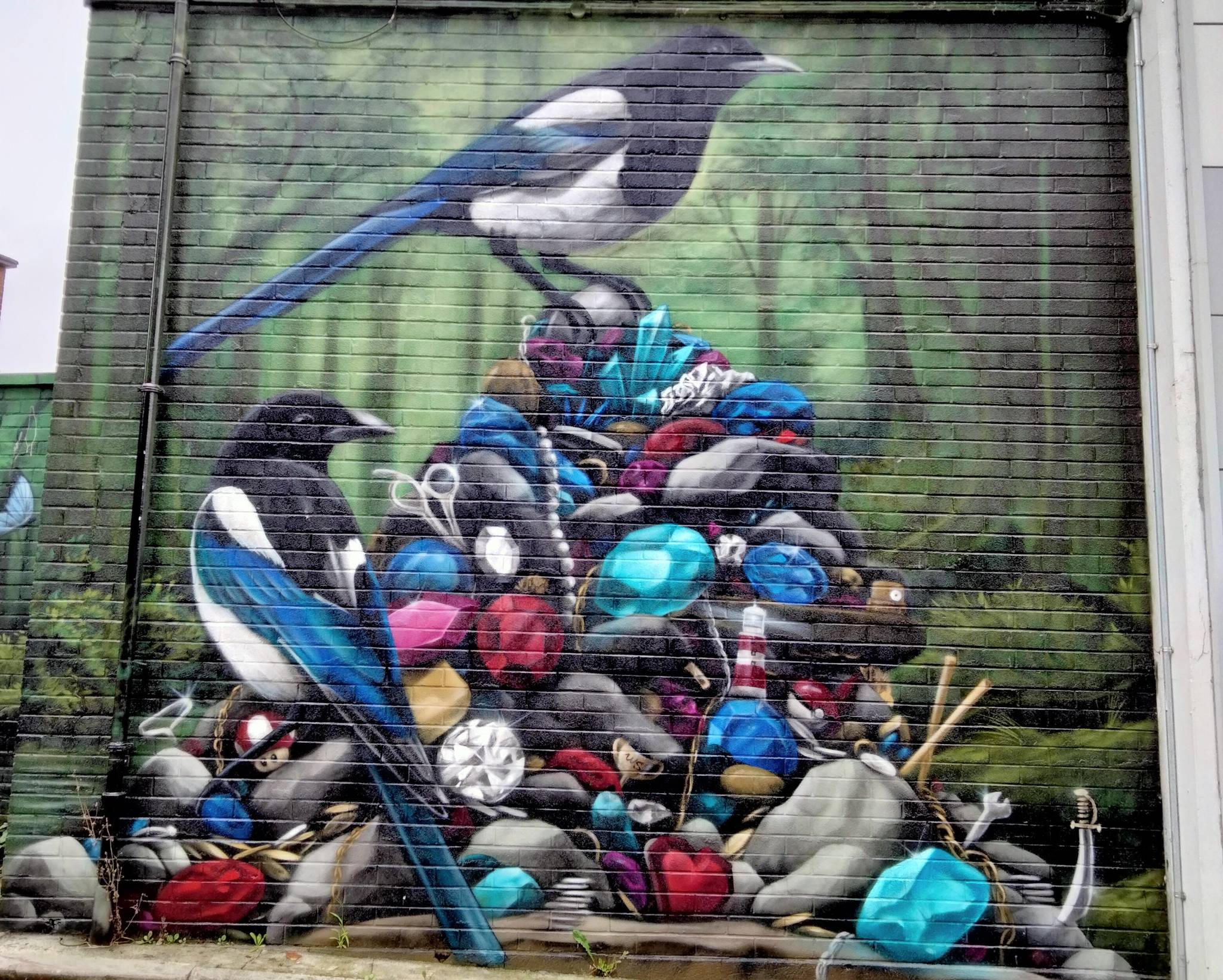 SpraySaint&mdash;Magpies and Hedgehog