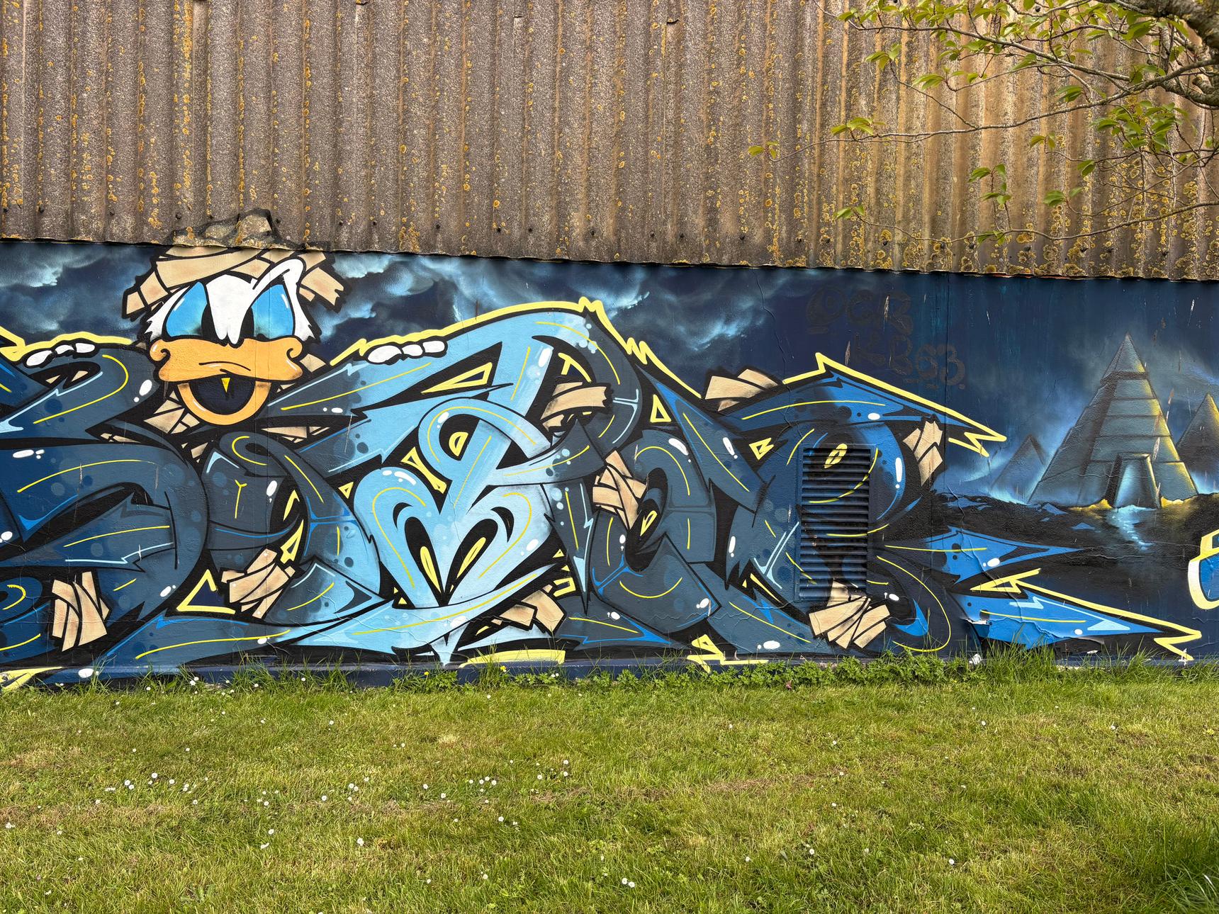 —Grafittiwand Oststr.