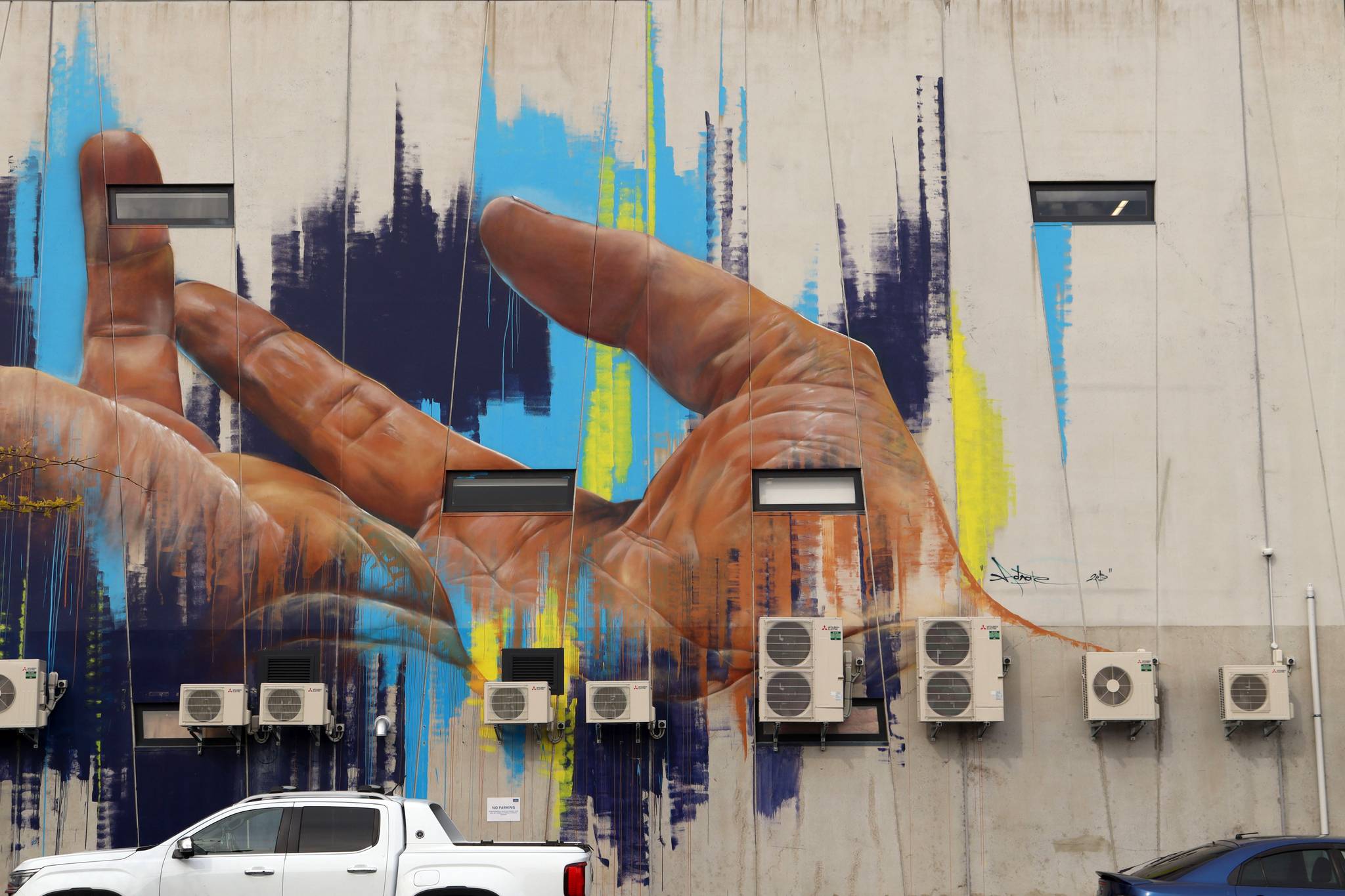 Adnate&mdash;Hands