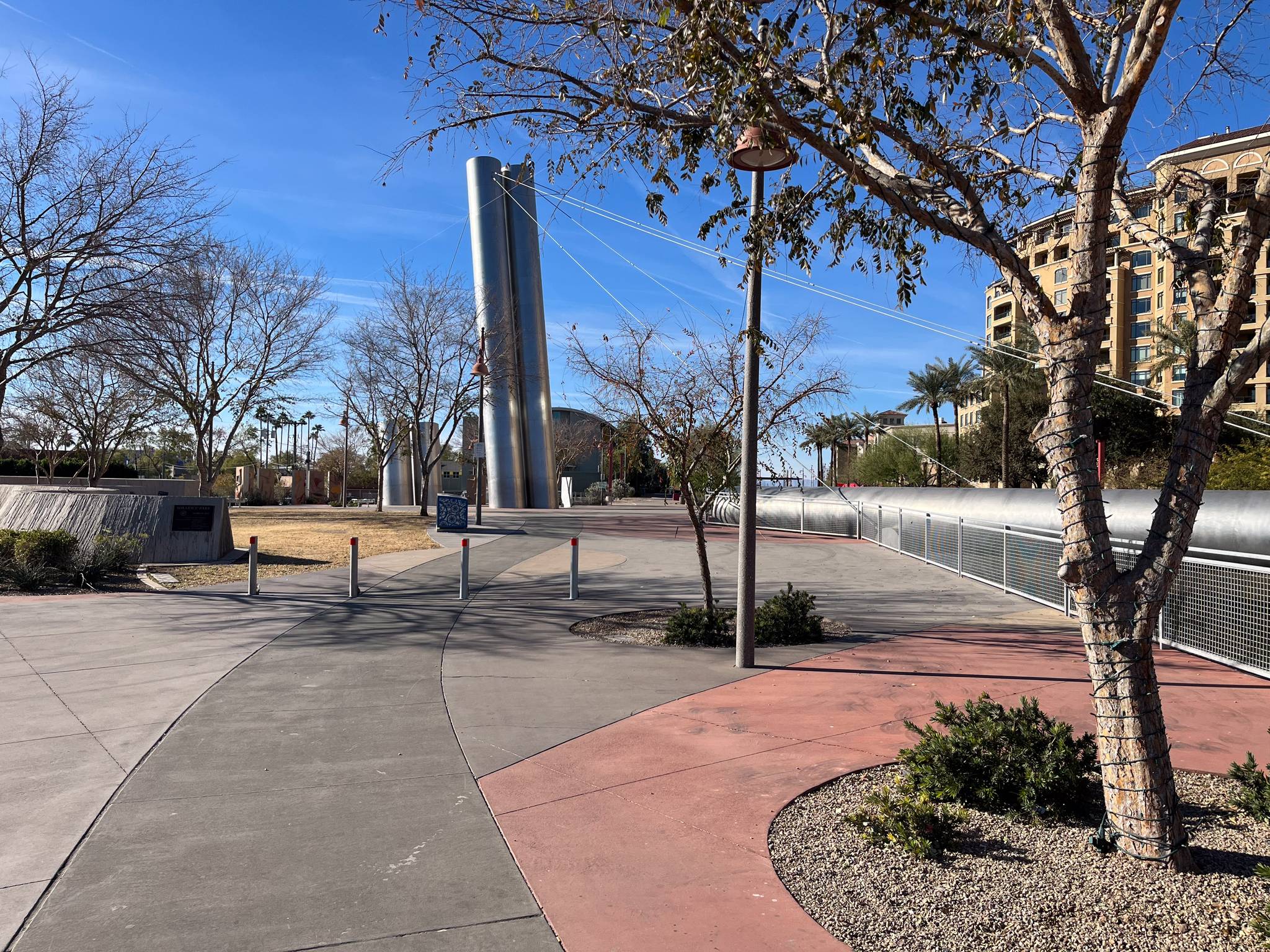 PAOLO SOLERI&mdash;SOLERI BRIDGE & PLAZA