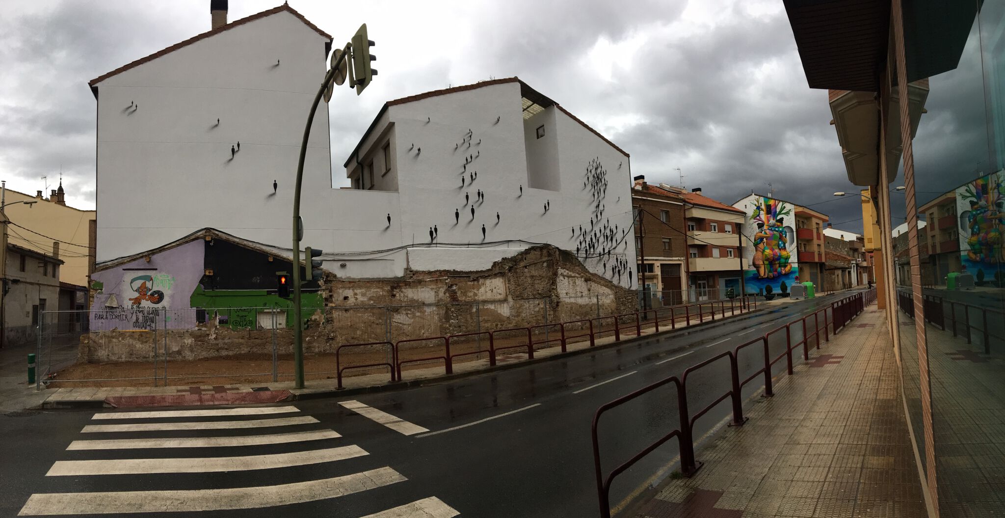 suso33&mdash;Mural basado en la evolución del municipio / evolution 