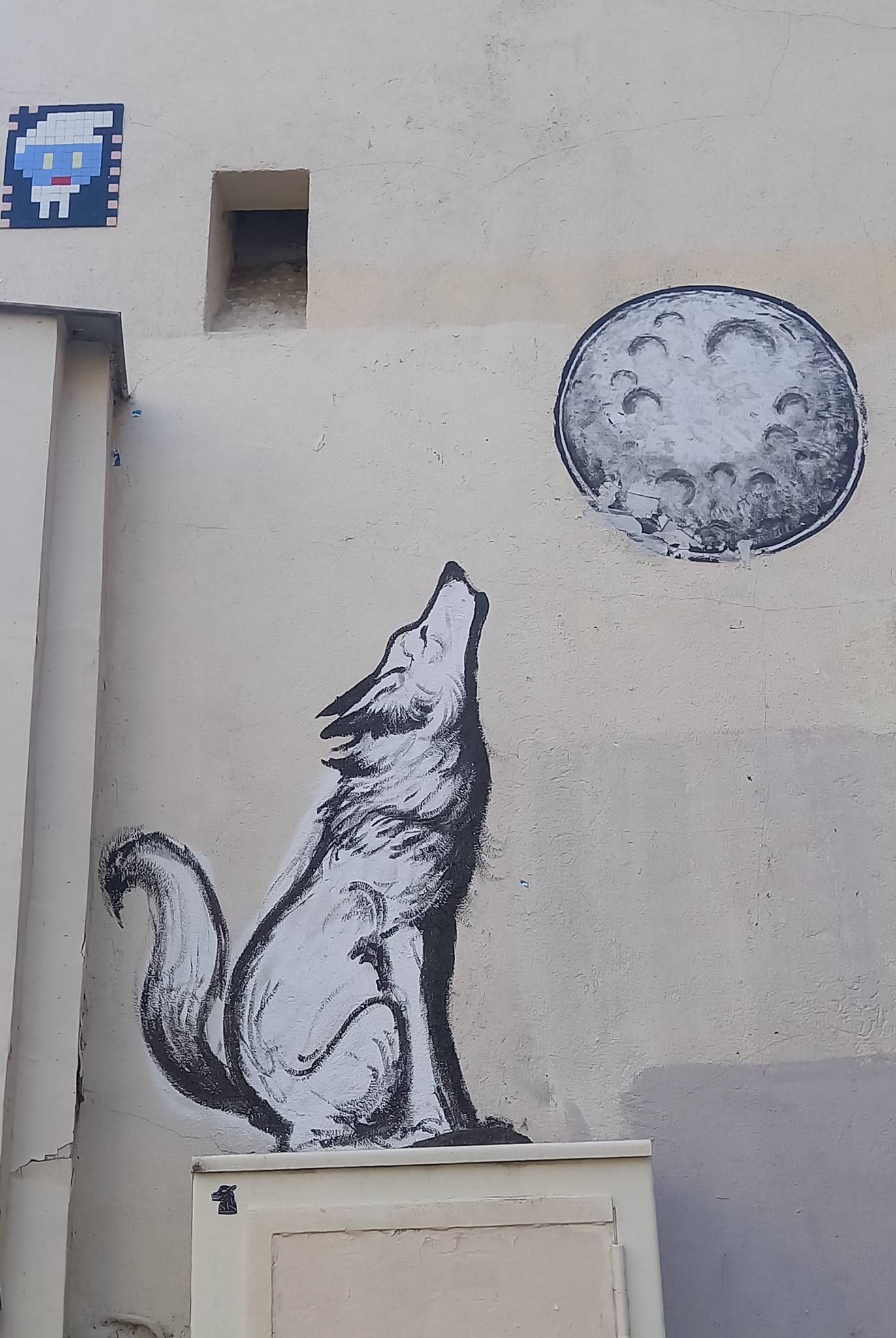 loup_y_es_tu&mdash;Le loup et la lune