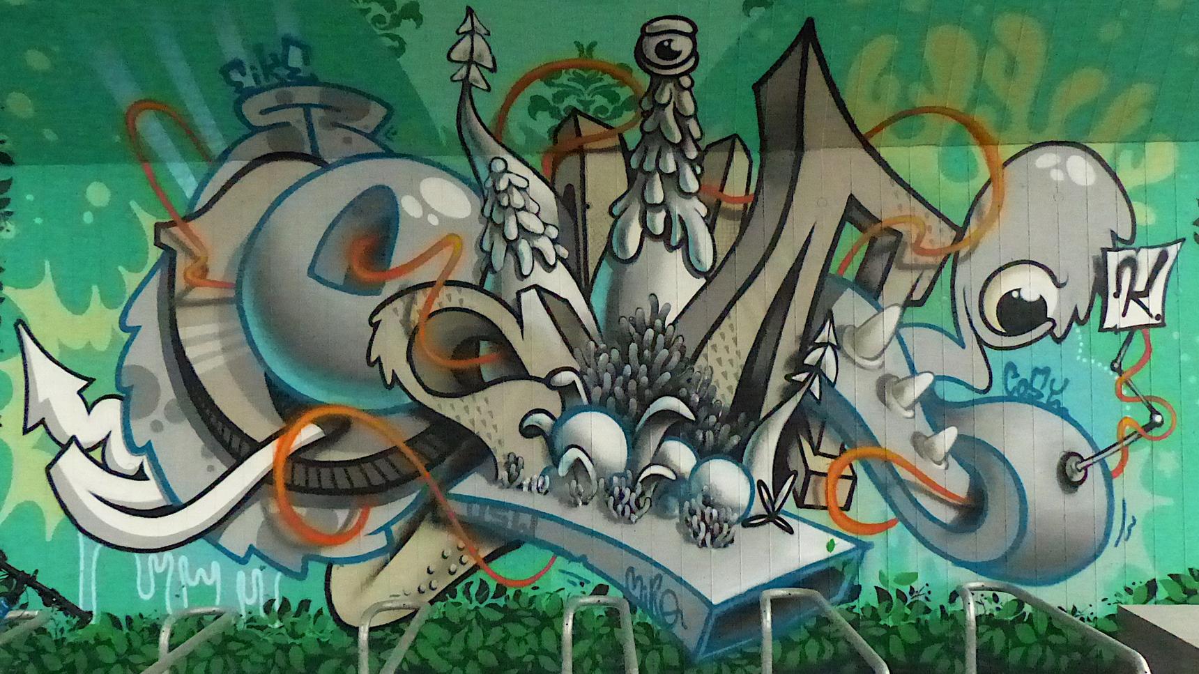 Jan Schoch aka EIKE, COSI—Kupferdreh ZOB 3rd Pillar right frontside