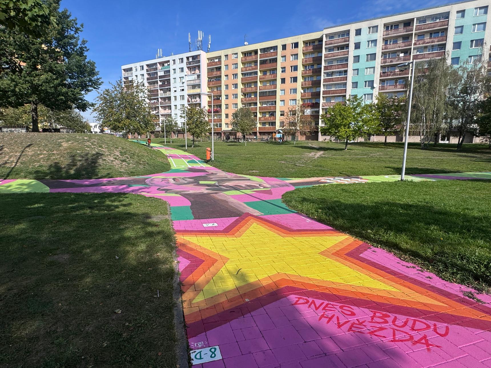 Toy_Box (CZ)—Park Vnitroblok