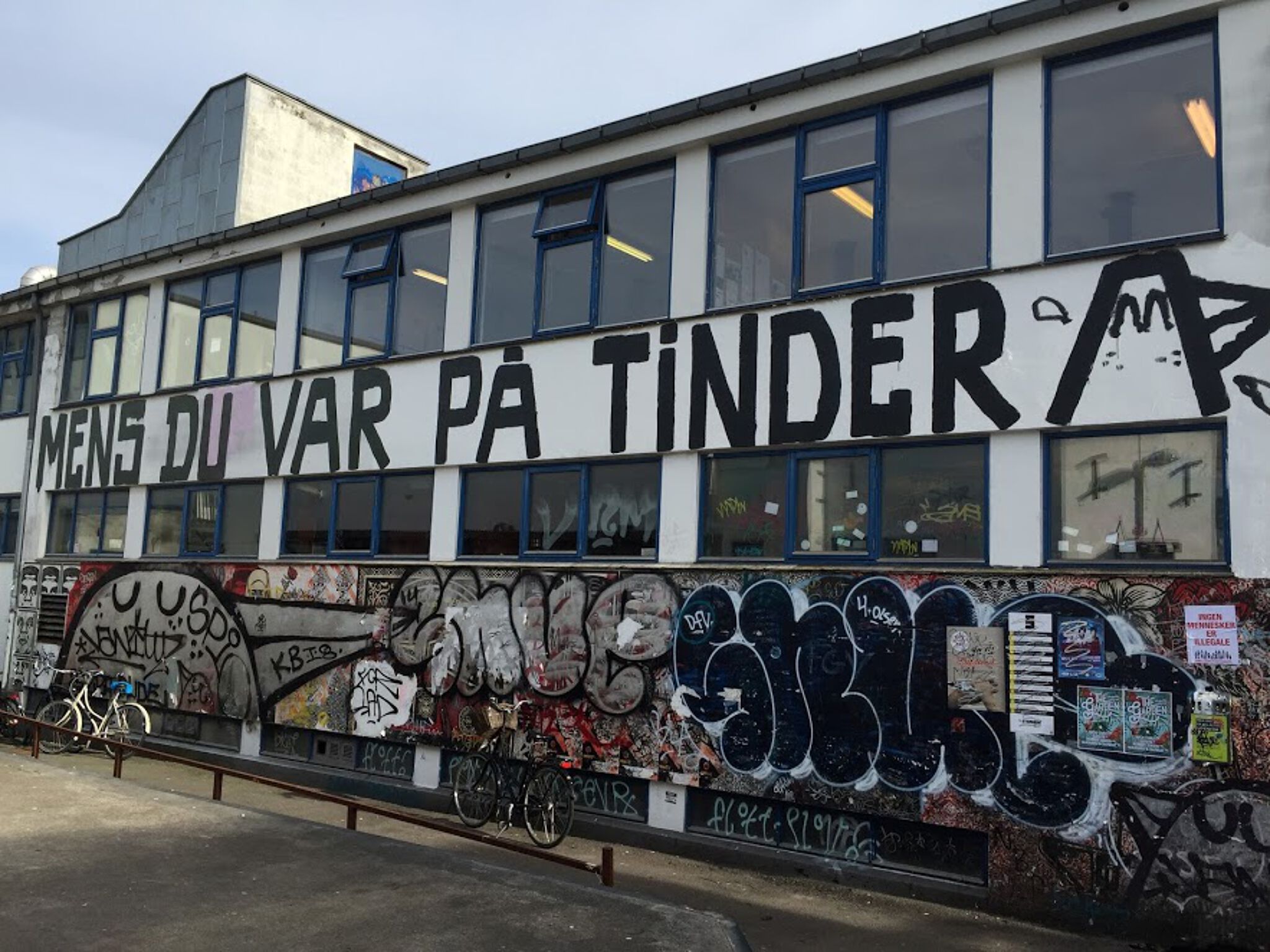 SPYO&mdash;Mens du var på Tinder