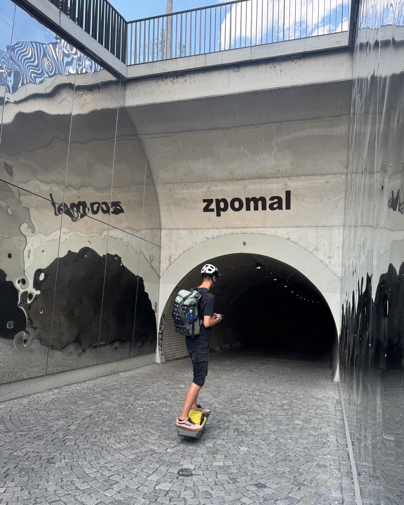 Jakub Hendrych—Zpomal (Slow Down)