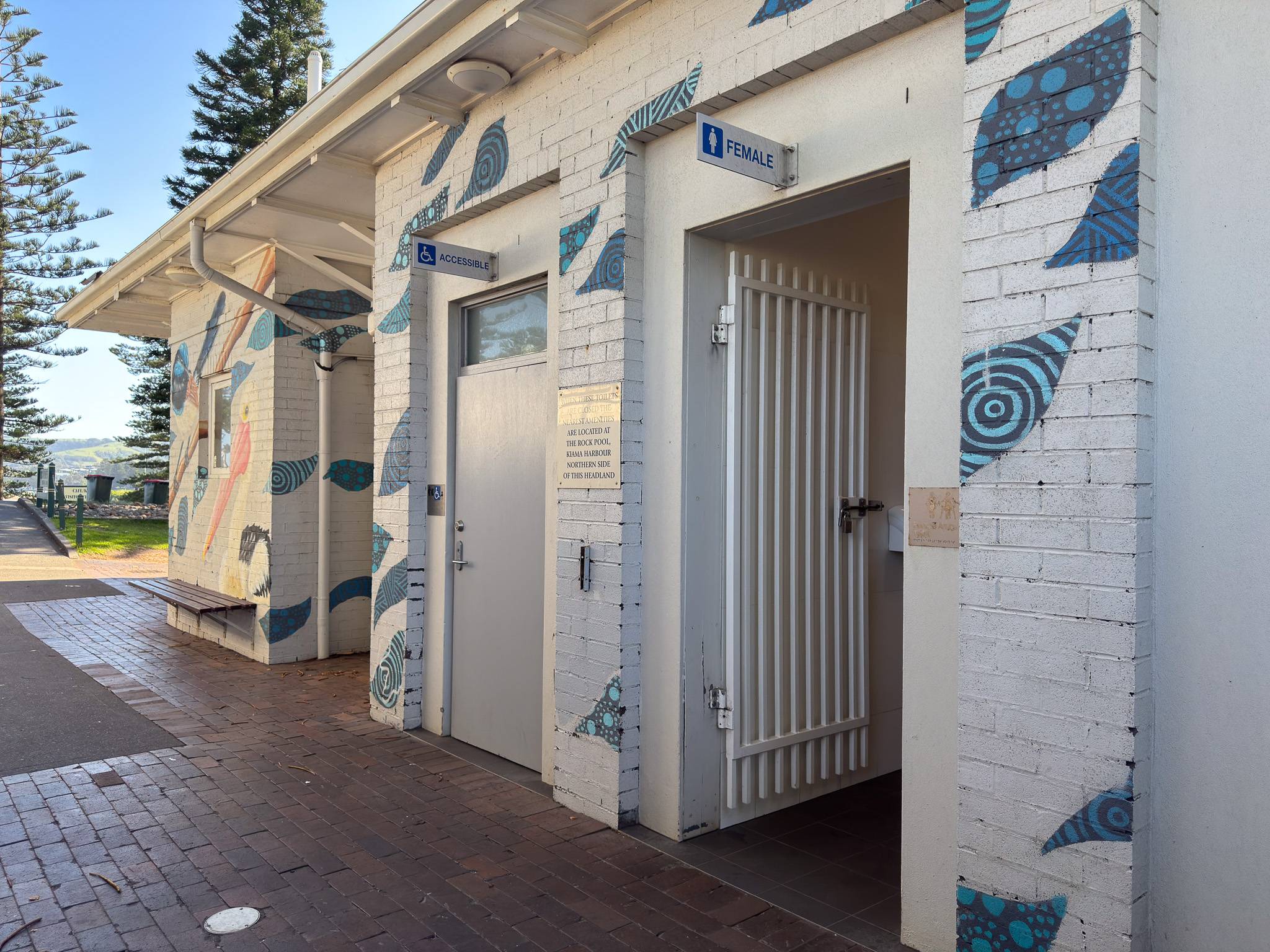 Samuel Hall, Saltwater Dreamtime&mdash;Kiama Visitor Information Centre