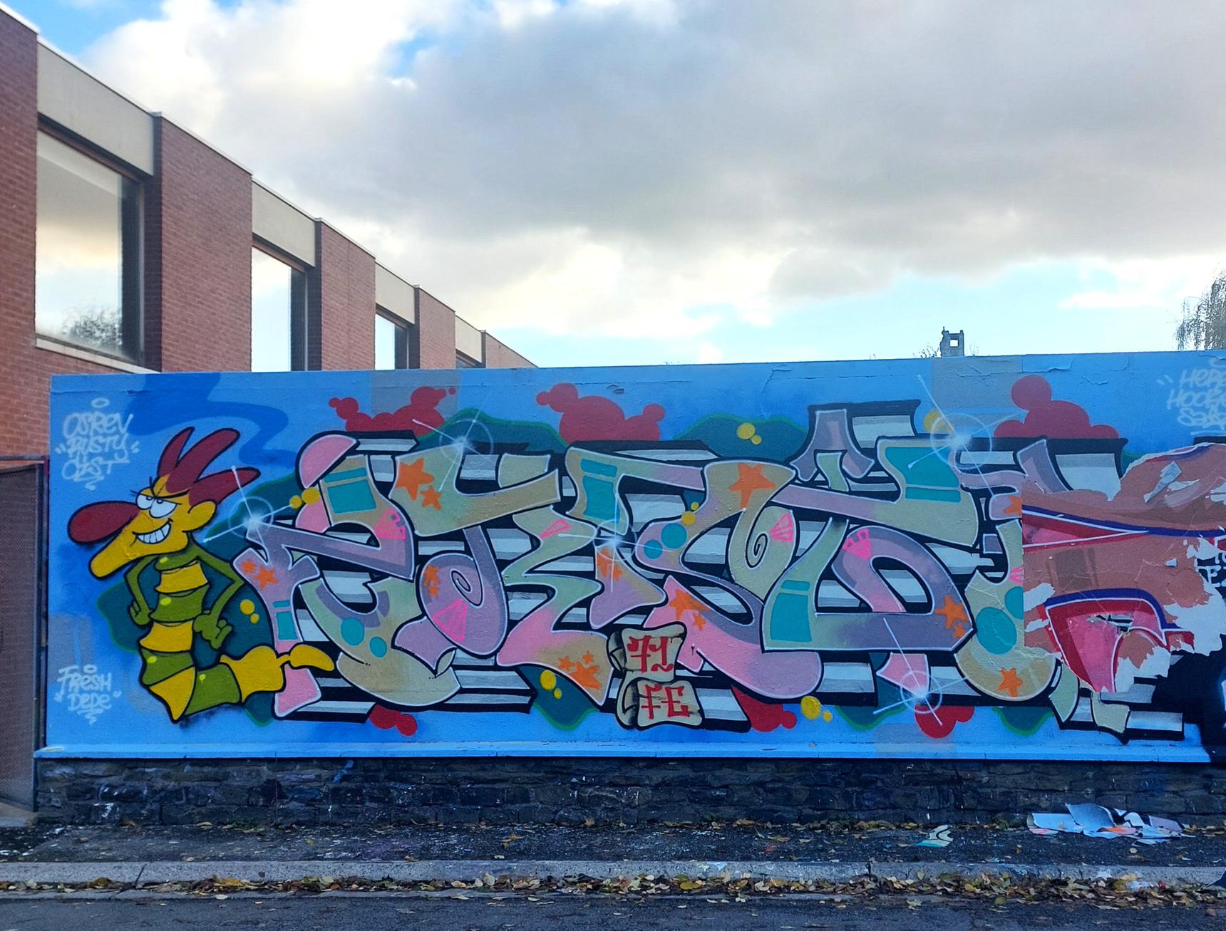 —Legal Wall Vivegnis