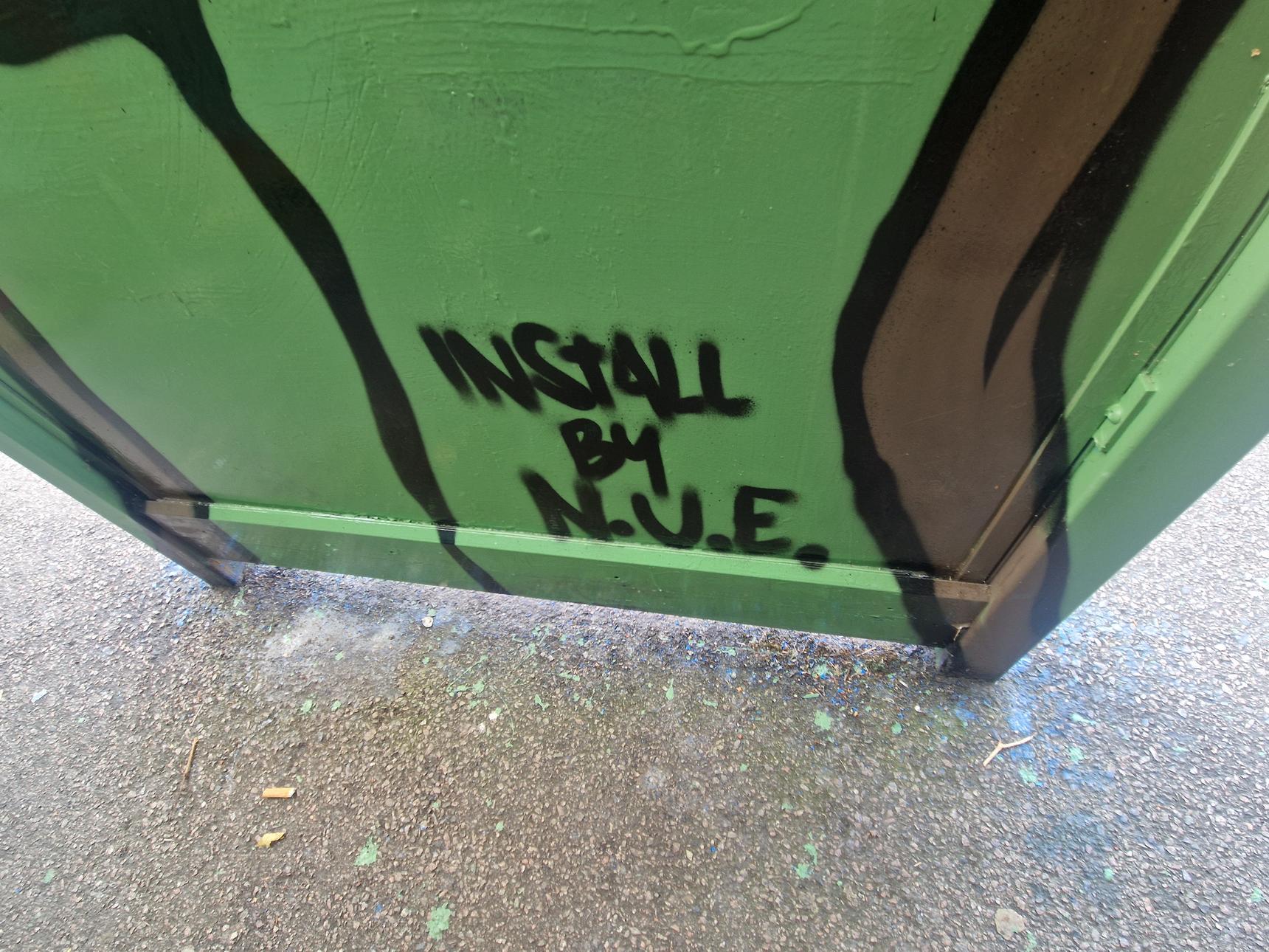 Wingy—Bus Shelter - Untitled