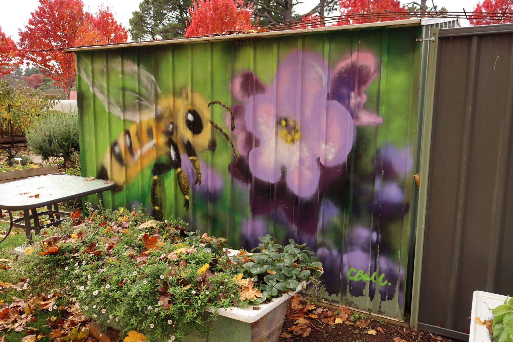 Uncle Cuggs&mdash;Busy Bee Mural