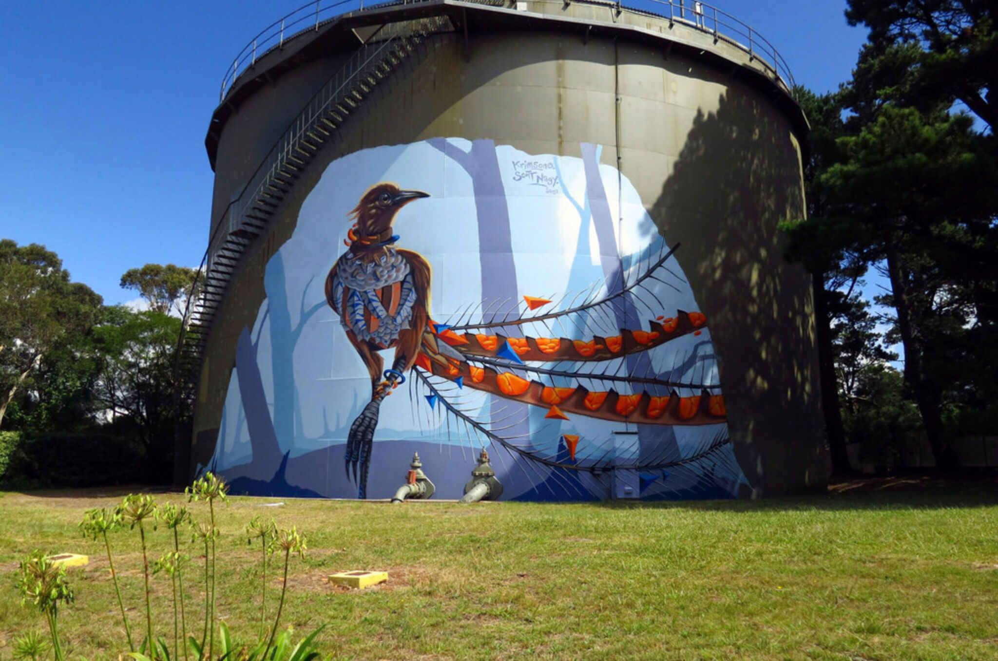 Australian Silo Art Trail, Scott Nagy, Krimsone&mdash;Wentworth Falls Water Tank Art