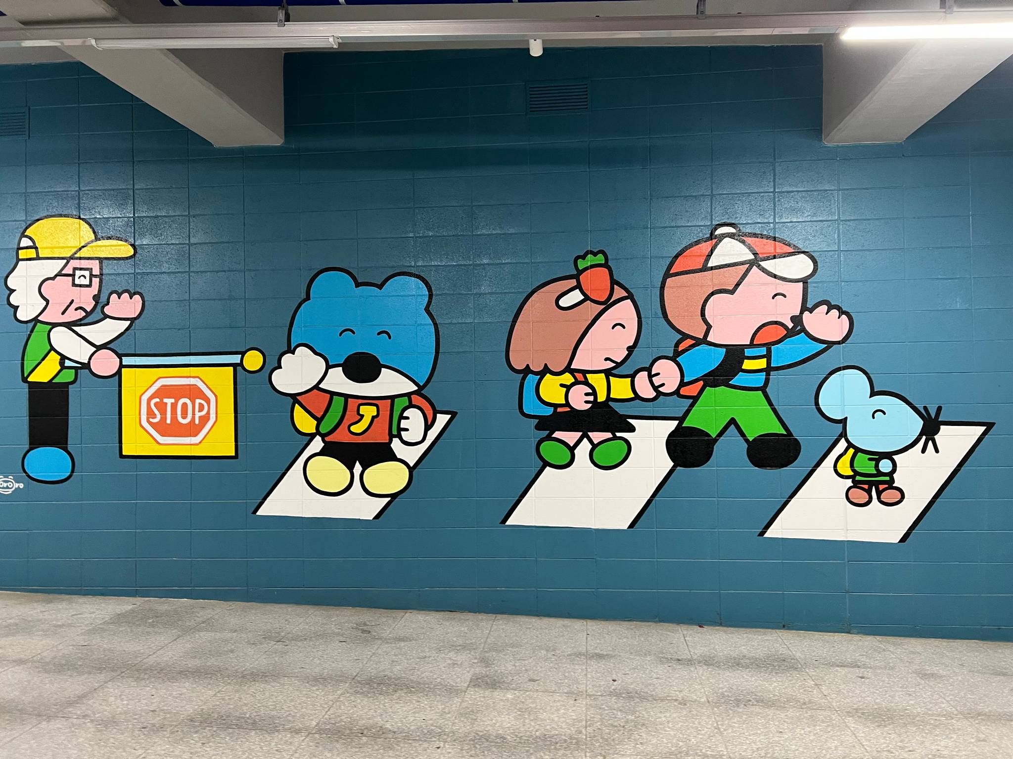 &mdash;Túnel mural art