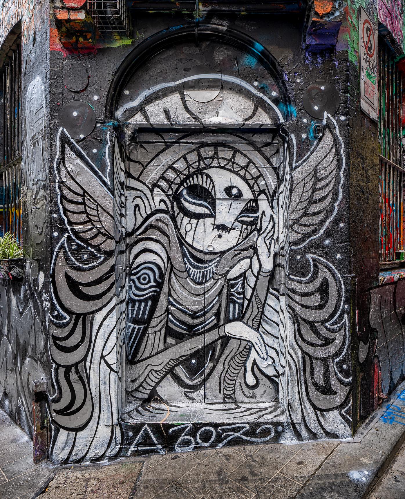 Abyss—Silver and Black Seer