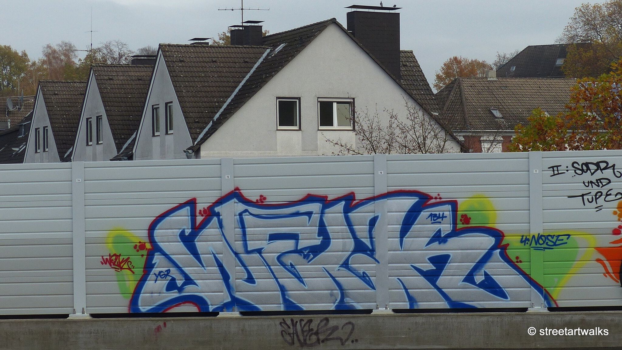 EIER, WELK, SKEM, DULE, SHET&mdash;Sound Barrier A44 (east) 