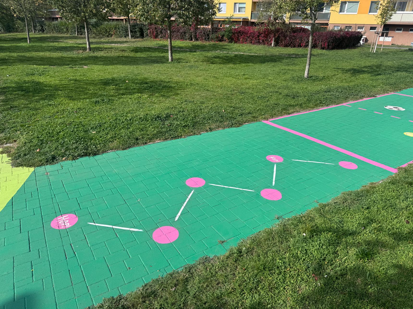 Toy_Box (CZ)—Park Vnitroblok