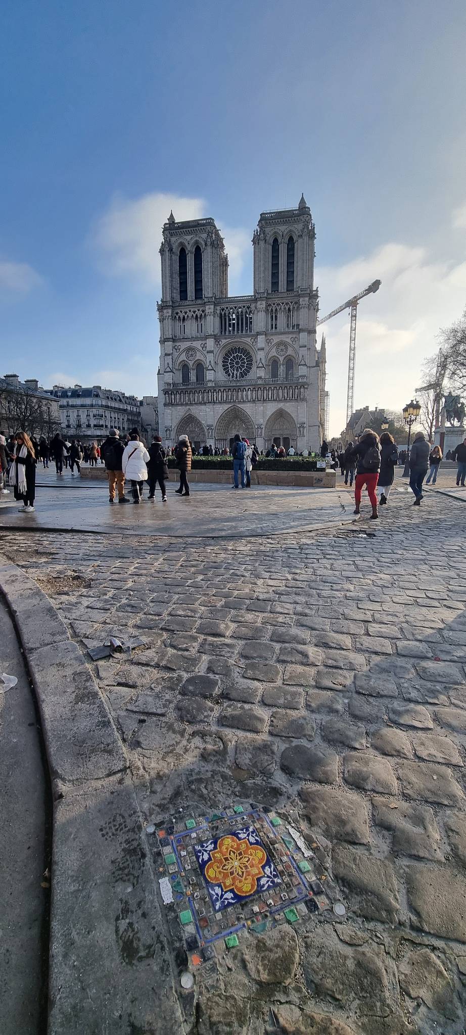 Ememem&mdash;Notre-Dame de Paris 