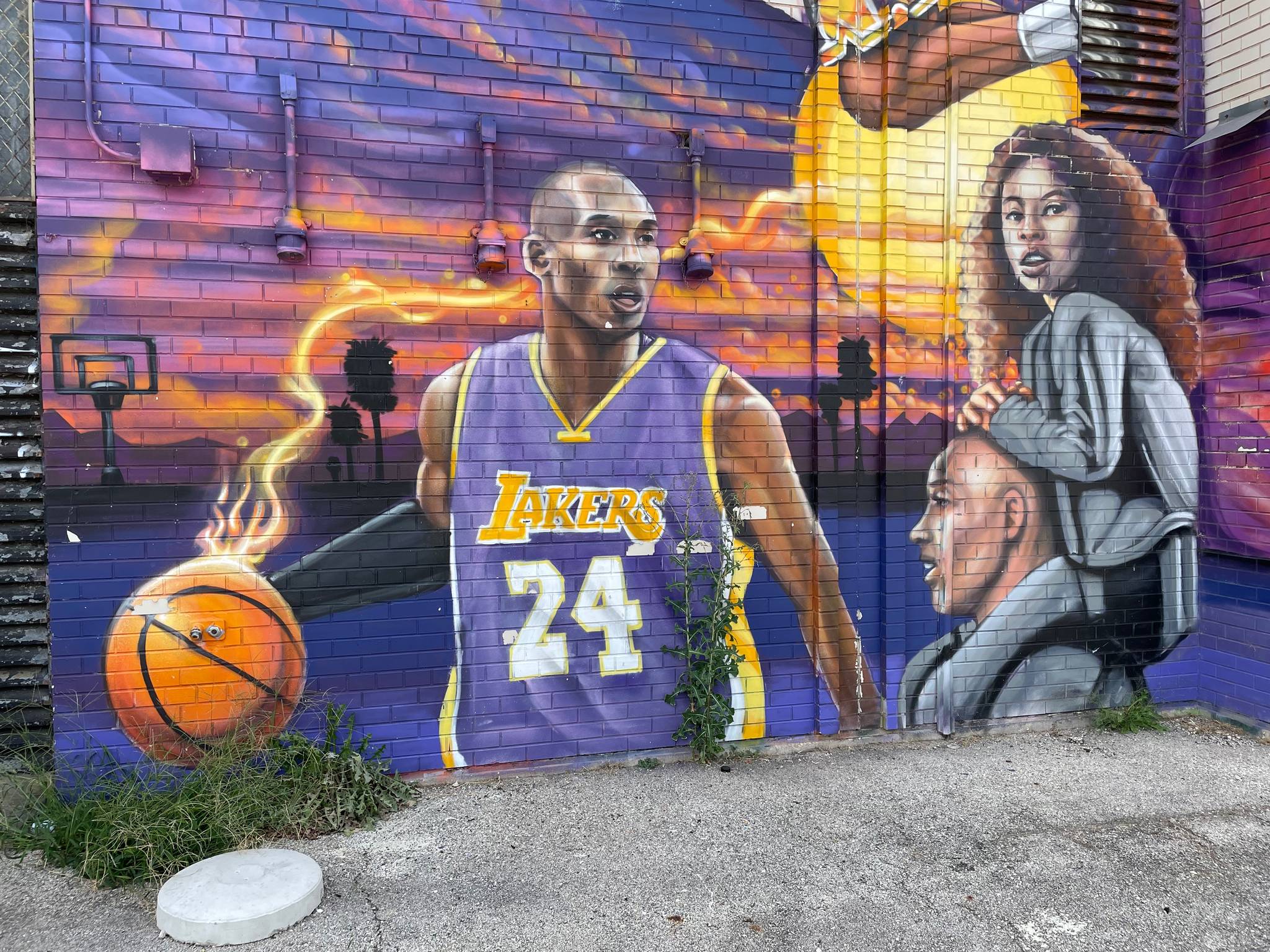 rahmaanstatik&mdash;Kobe Bryant and Gianna Bryant tribute mural
