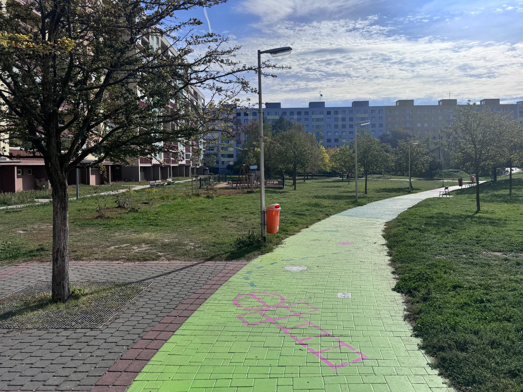 Toy_Box (CZ)—Park Vnitroblok