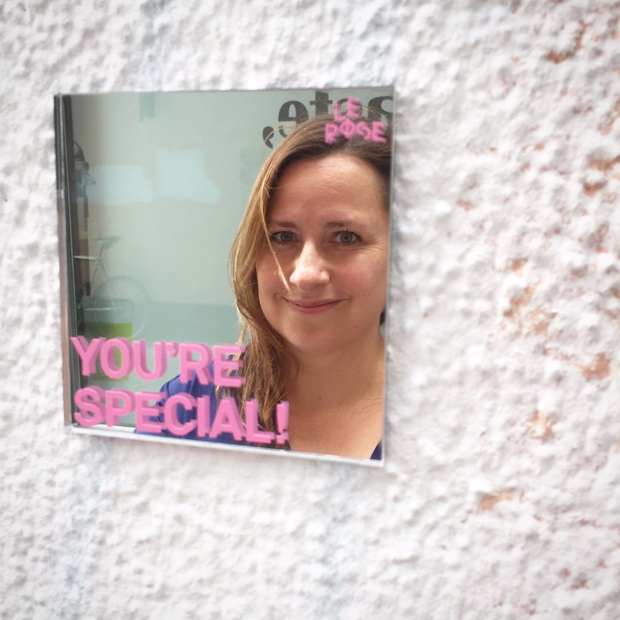 Le Rose Streetart&mdash;You're special!