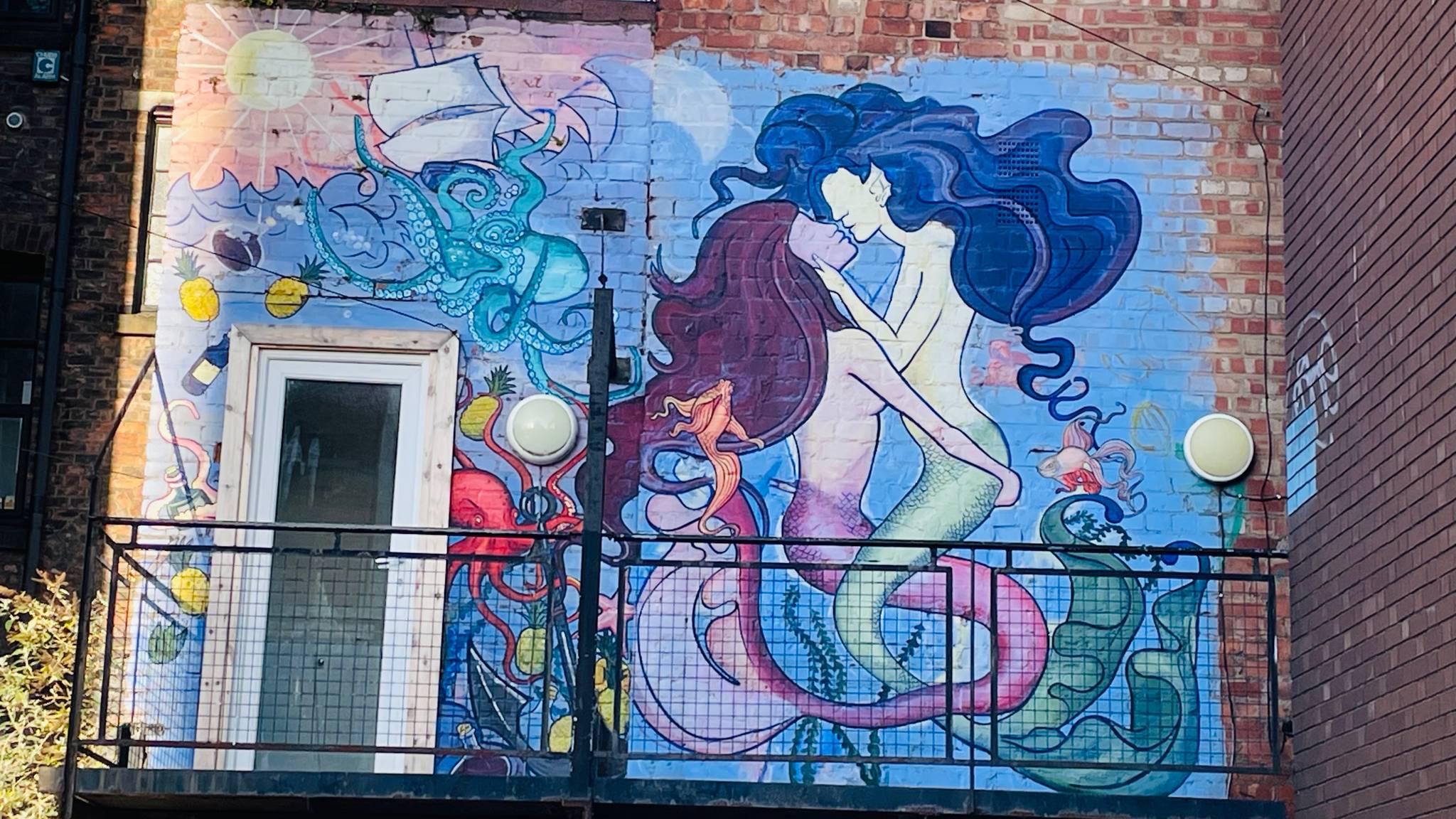 Unknown - Liverpool&mdash;Mermaids Kissing