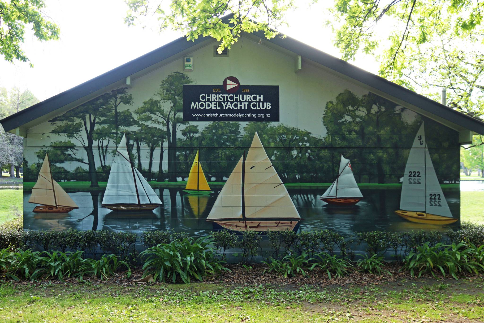 Dcypher, Ikarus&mdash;Christchurch Model Yacht Club