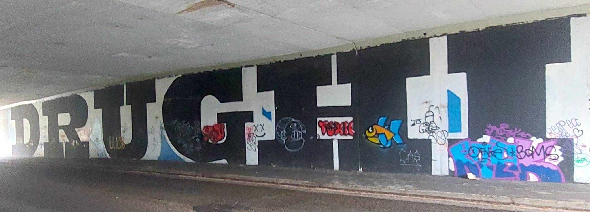 &mdash;Graffititunnel Zavelstraat