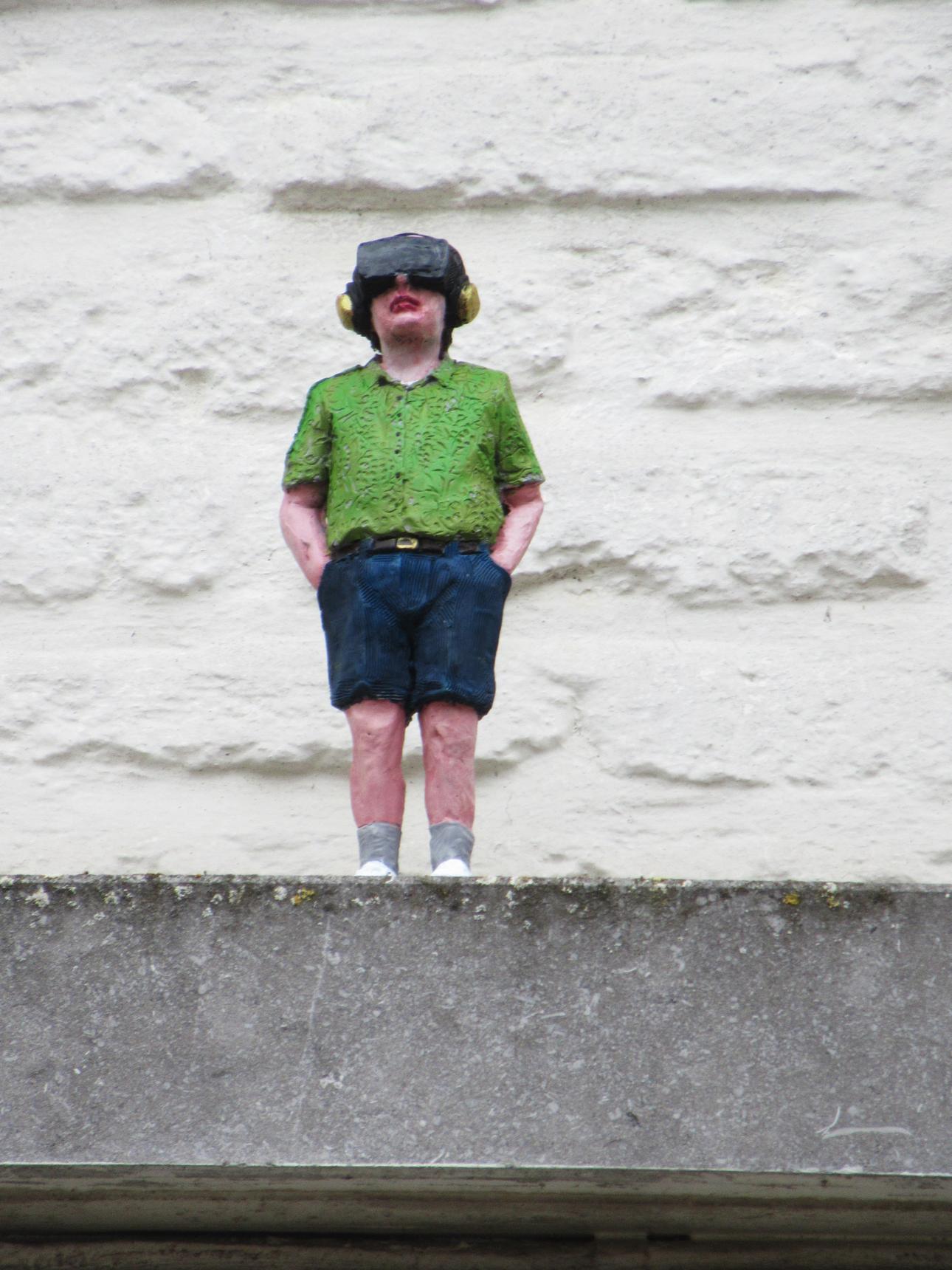 Isaac Cordal—Installations for 50 years De Sleep