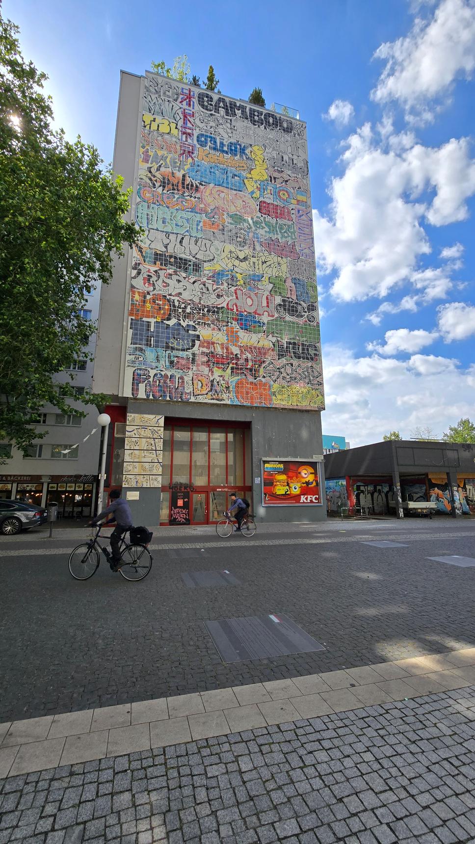 @bigtimebrad, Brad Downey—Vandalism - a social sculpture