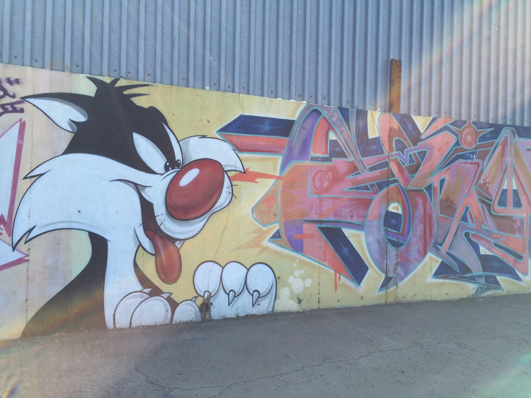 Tats Cru&mdash;Looney Toons