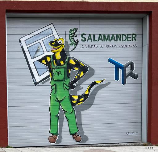 SALAMANDER