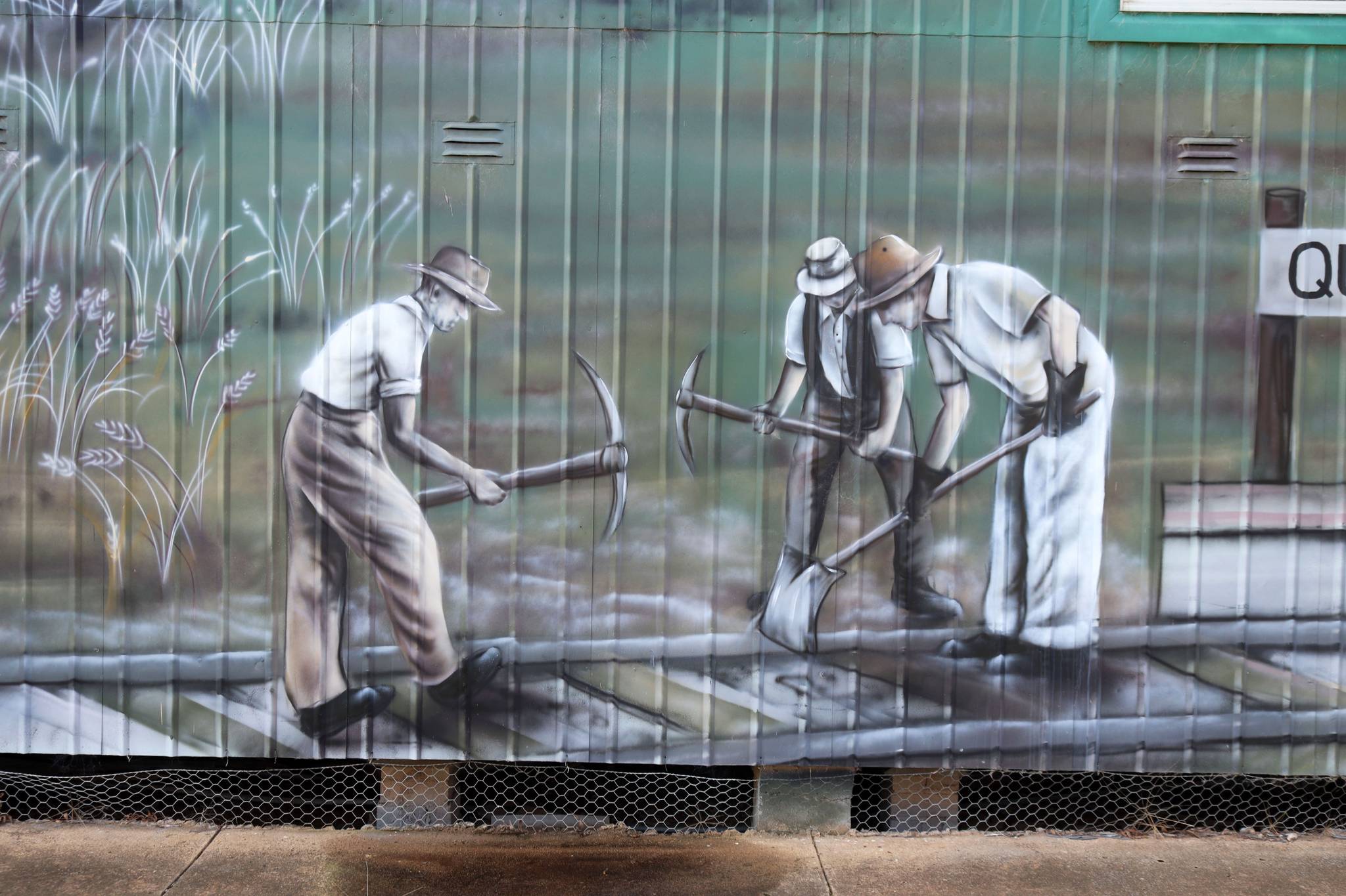 Simon White&mdash;Quandialla Mural