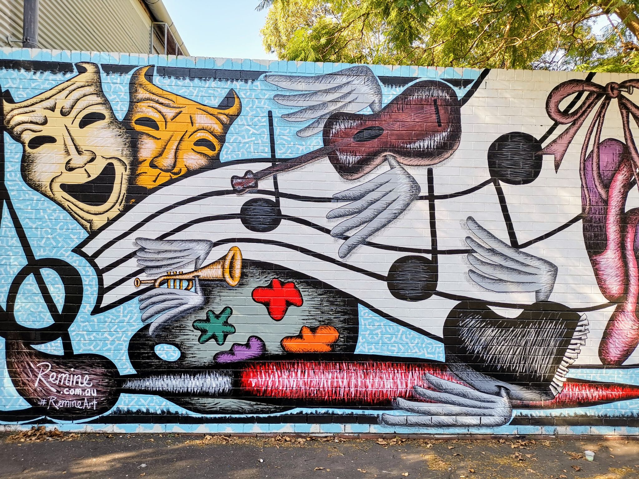 Remine&mdash;School Mural