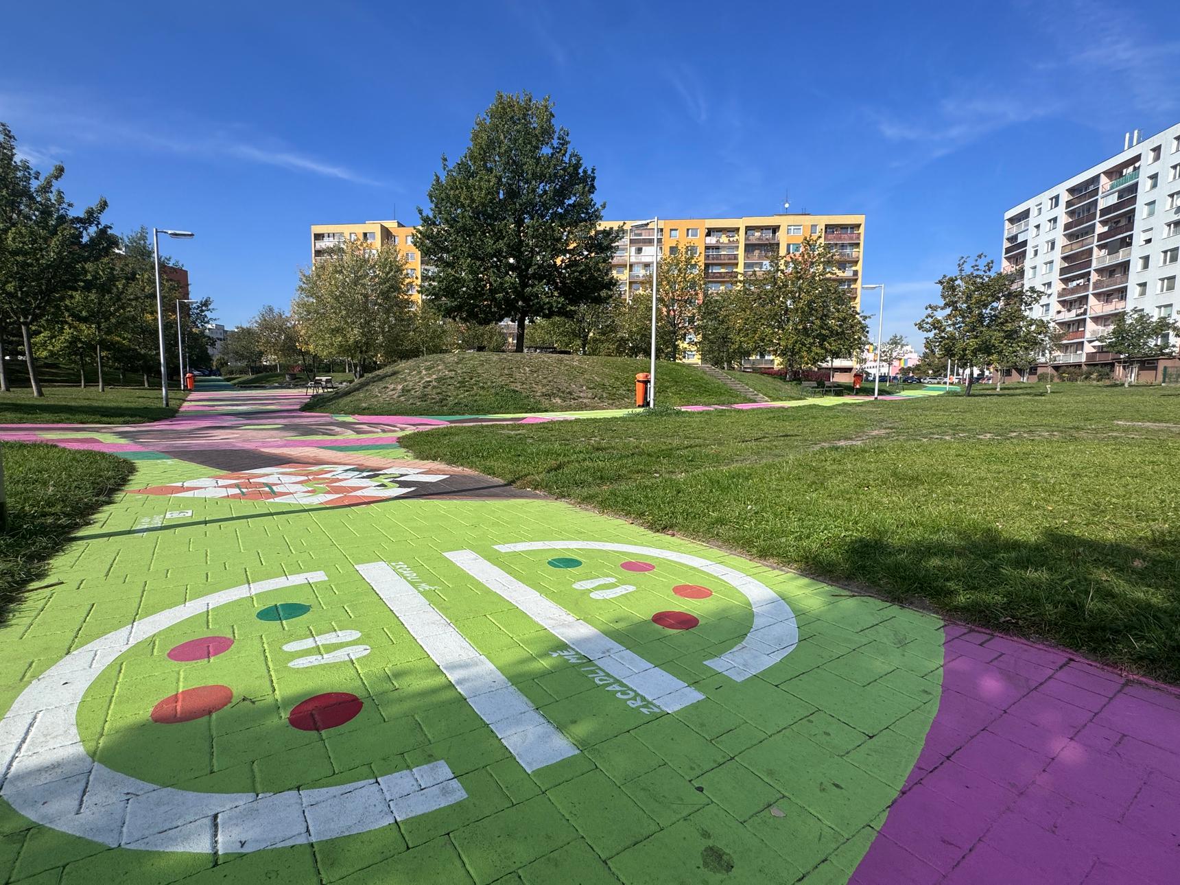 Toy_Box (CZ)—Park Vnitroblok