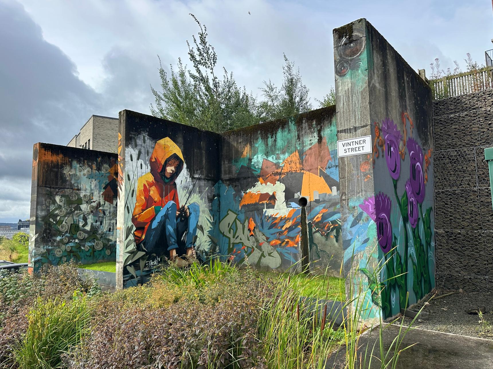 Epod, gazmac, the guzzler, wee thistles, macismmm, naw gnar rang wan—Dundashill Mural