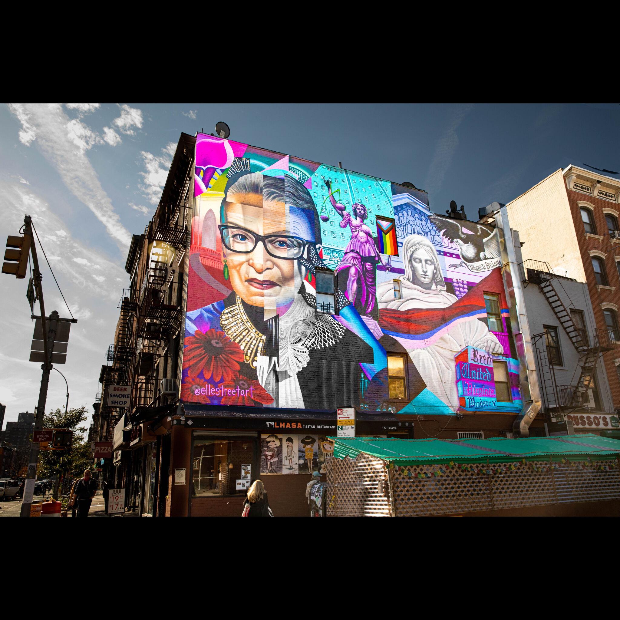 ELLE&mdash;Ruth Bader Ginsburg Tribute Mural