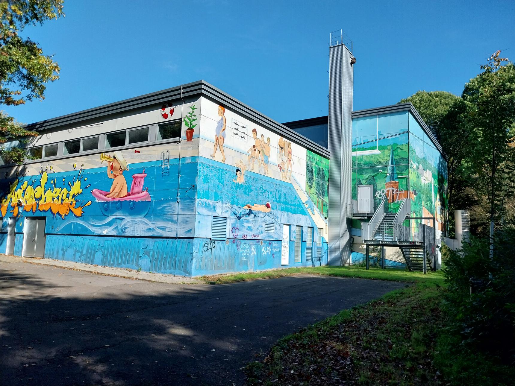 Unknown - Dortmund—Mural Hallenbad Aplerbeck