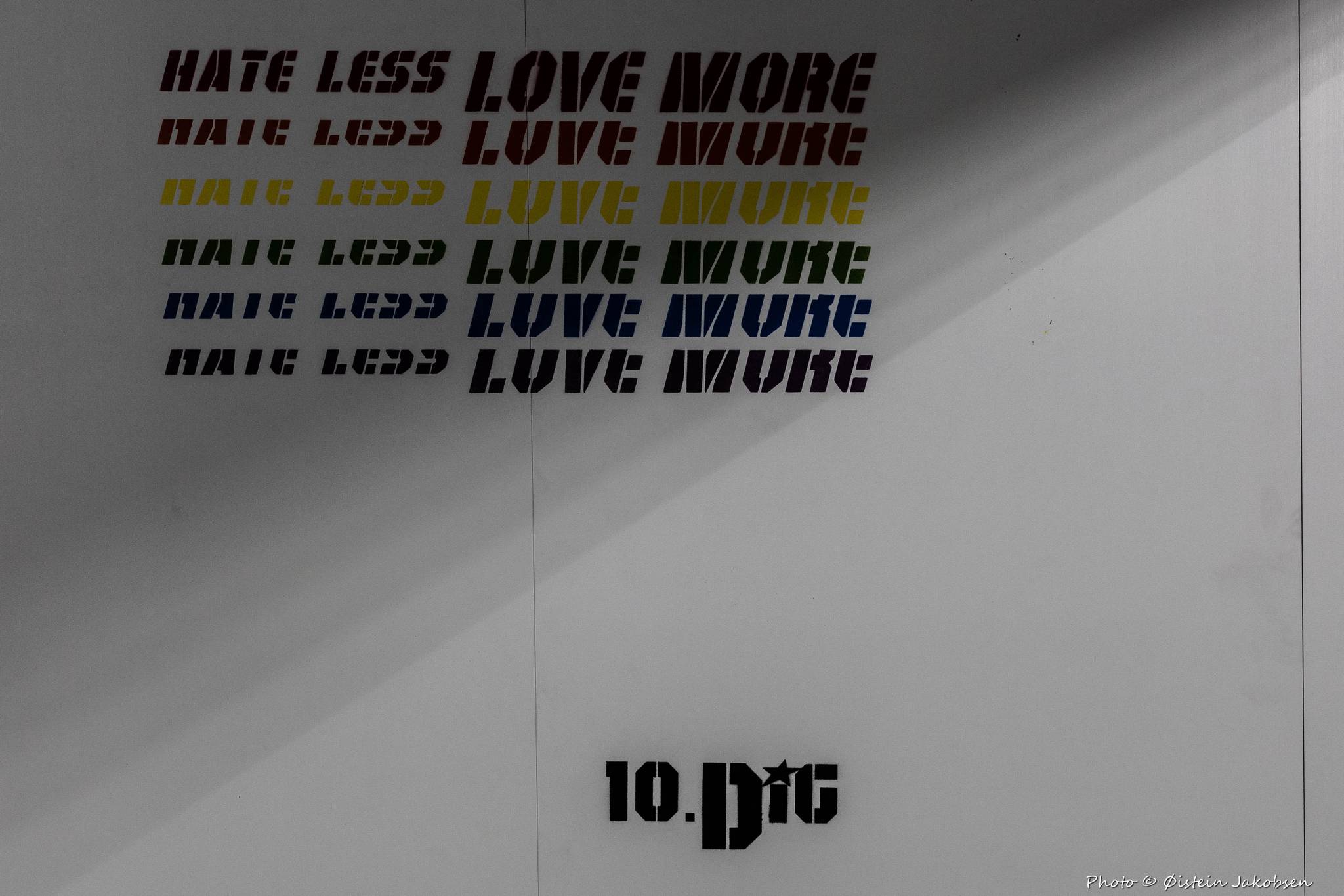 10.Dig&mdash;Hate less Love more