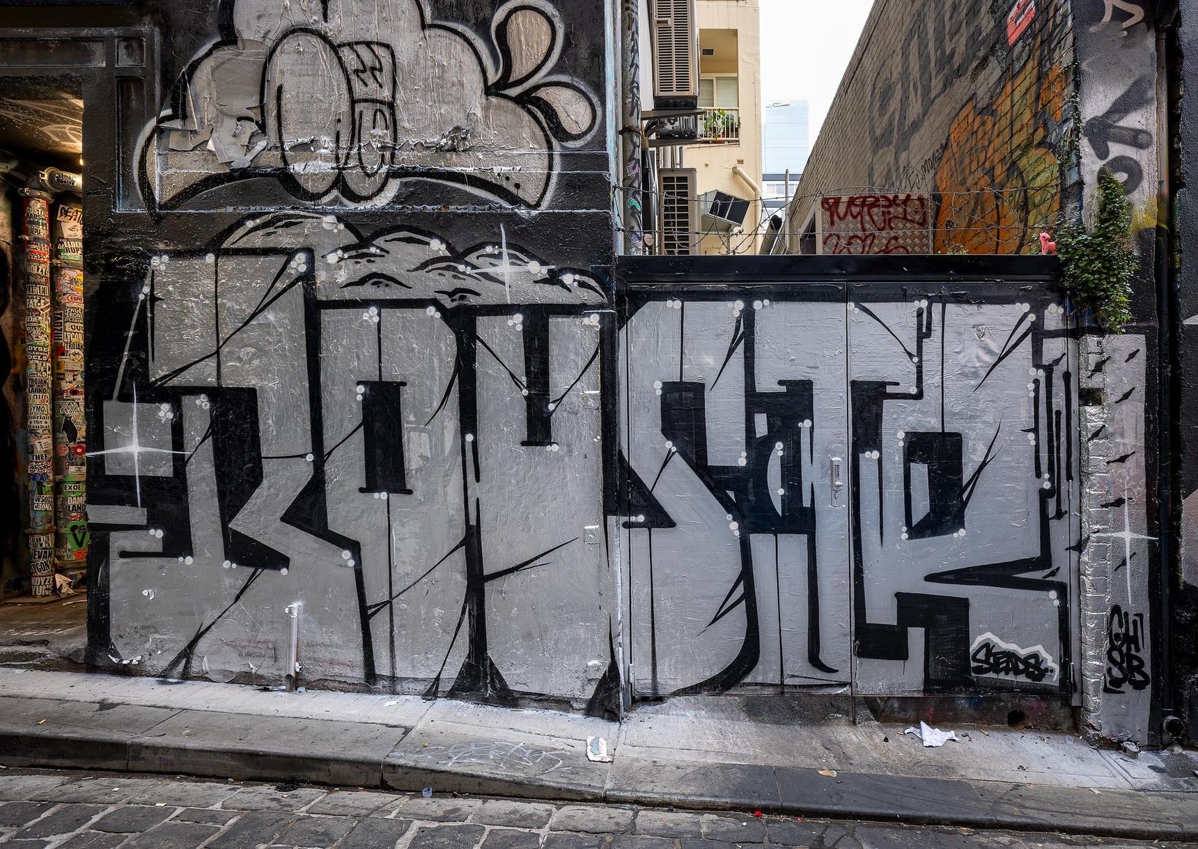 Boust—Silver and Black