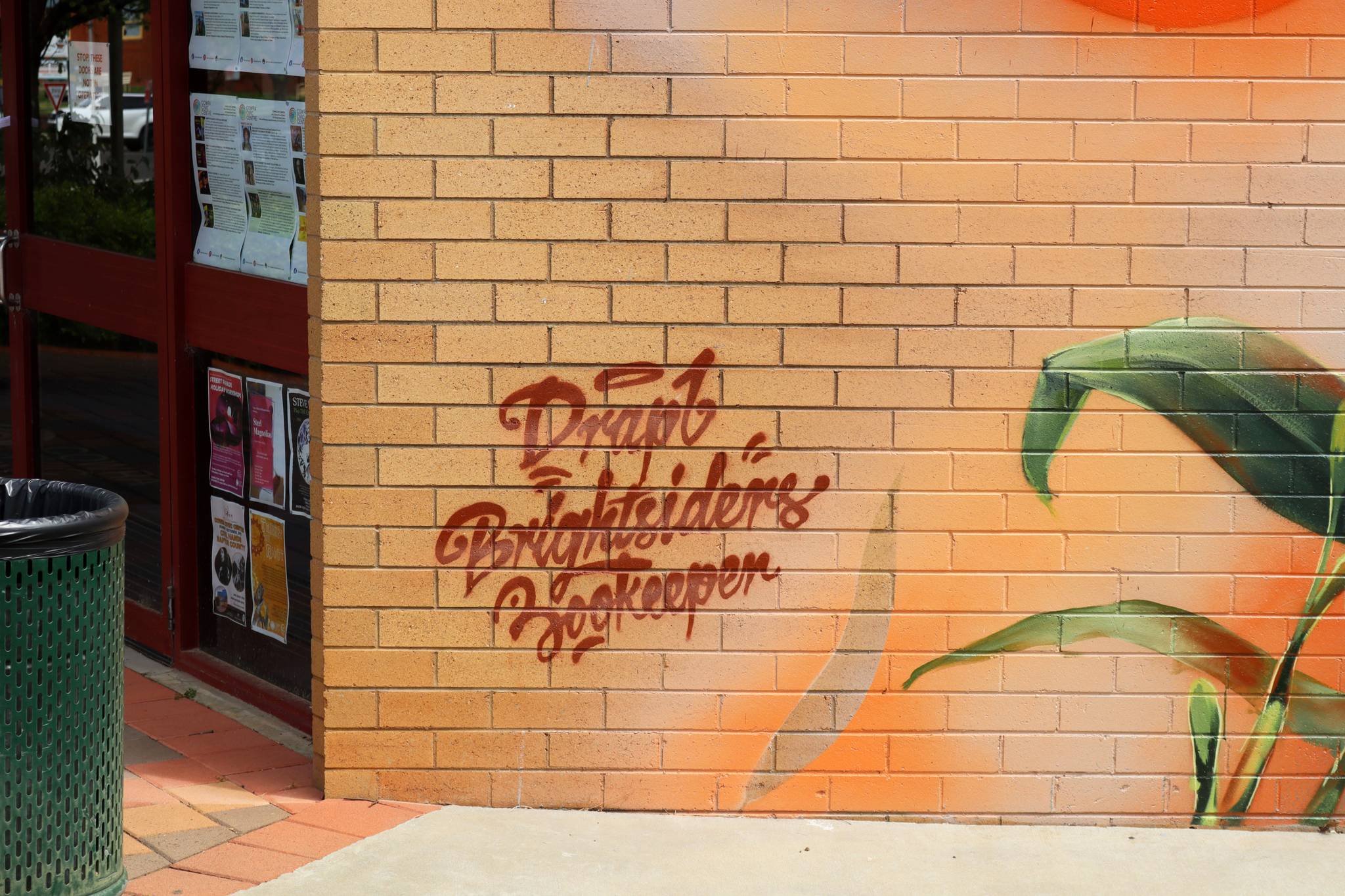 Drapl, The Zookeeper, The Brightsiders&mdash;Cowra Civic Square Mural