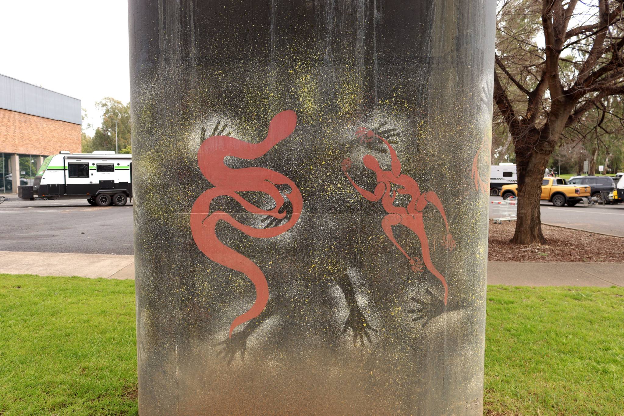 &mdash;Dubbo Library Pylons