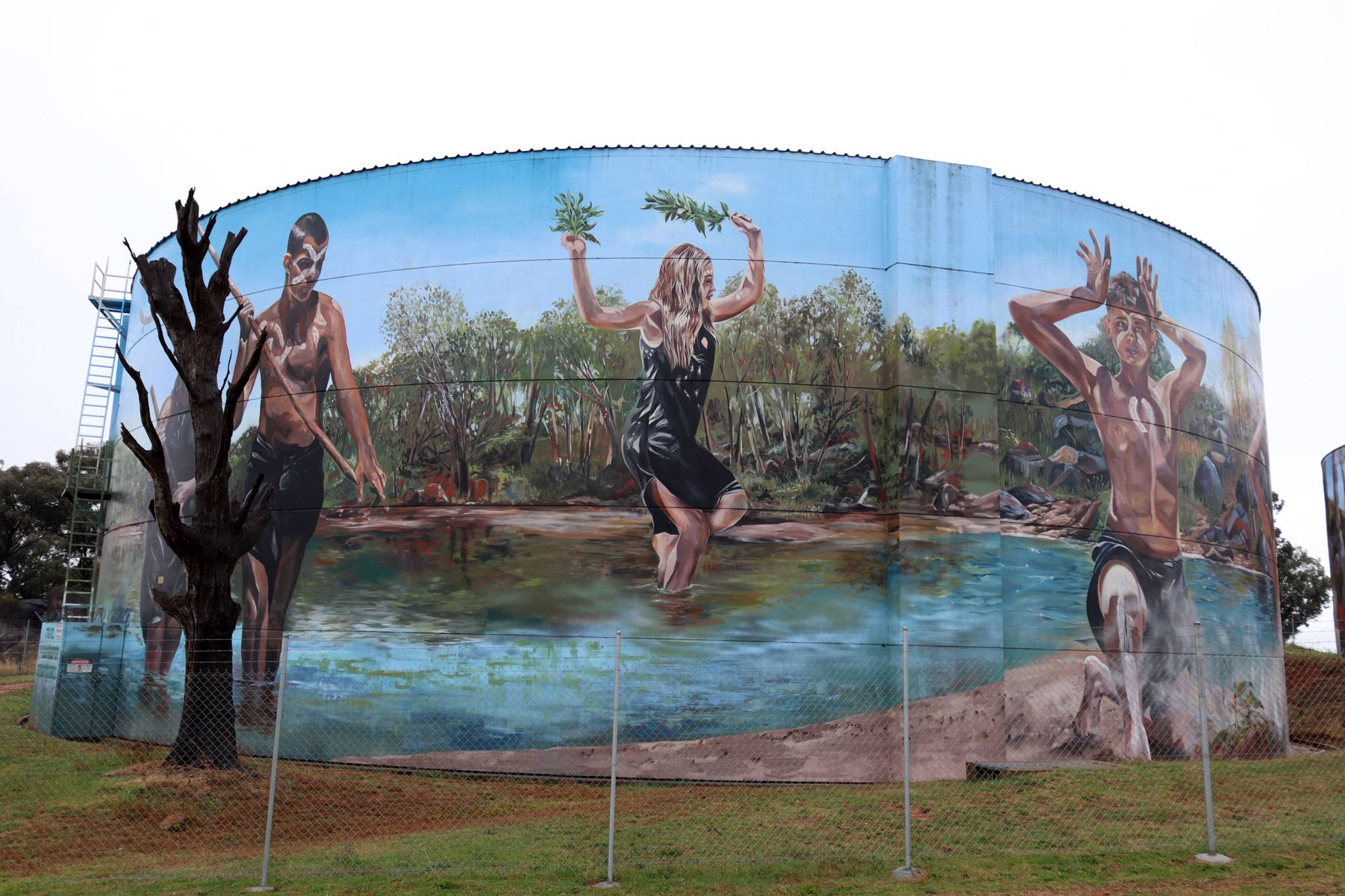 Drapl, The Zookeeper, The Brightsiders&mdash;Cowra POW Water Tank Mural