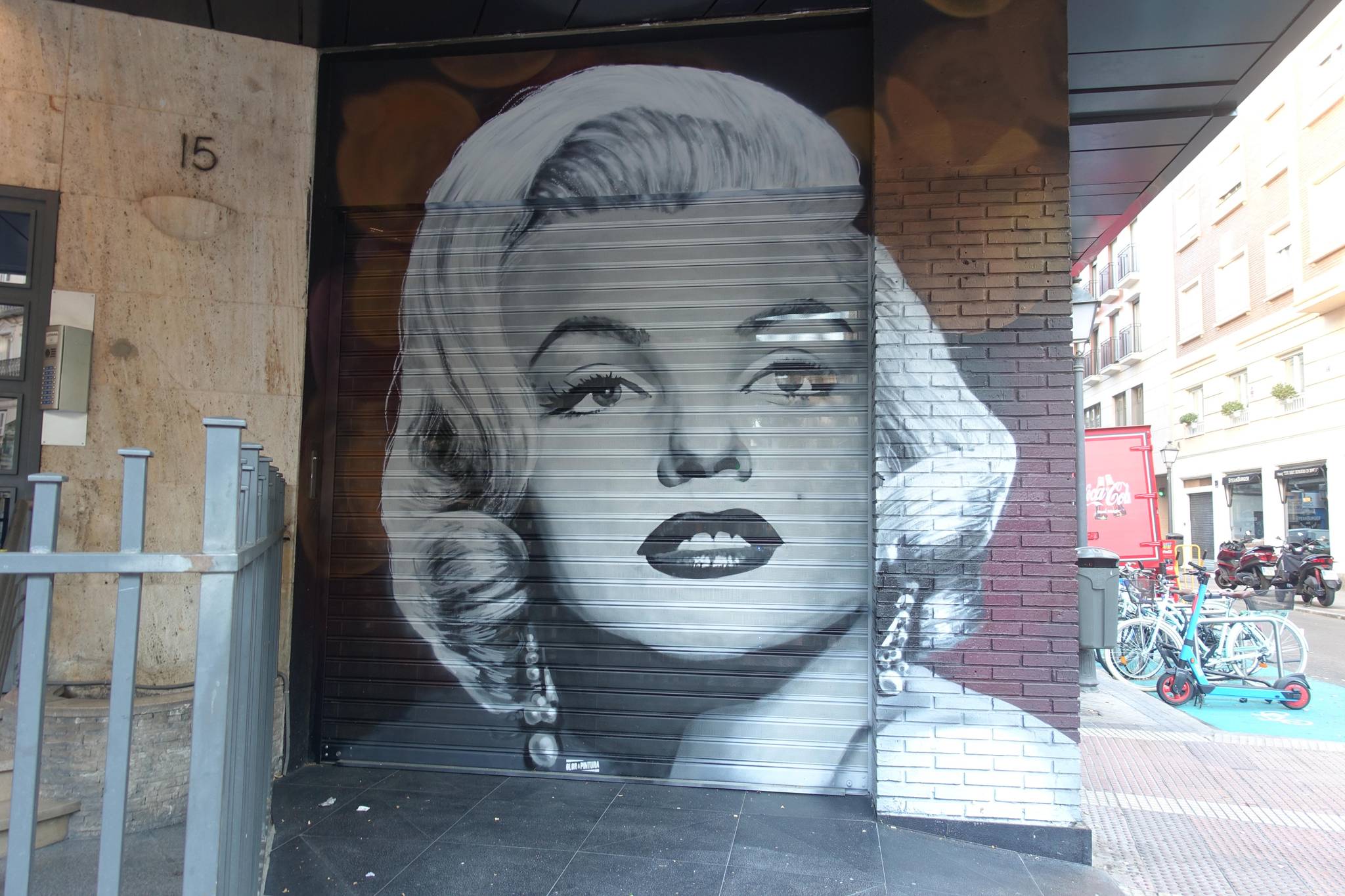 Olor a Pintura&mdash;M. Monroe