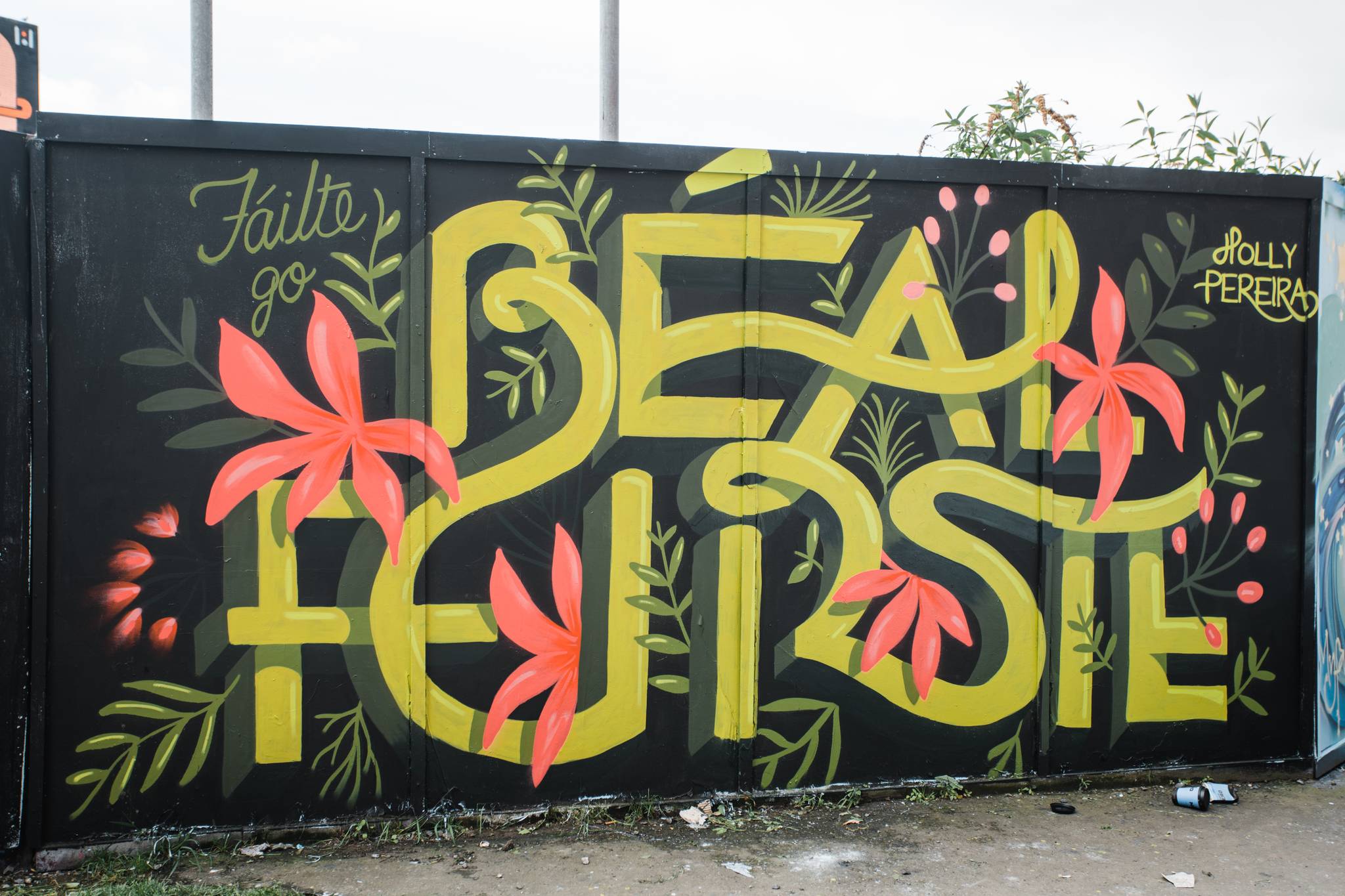 Holly Pereira&mdash;Fáilte go Béal Feirste / Welcome to Belfast.