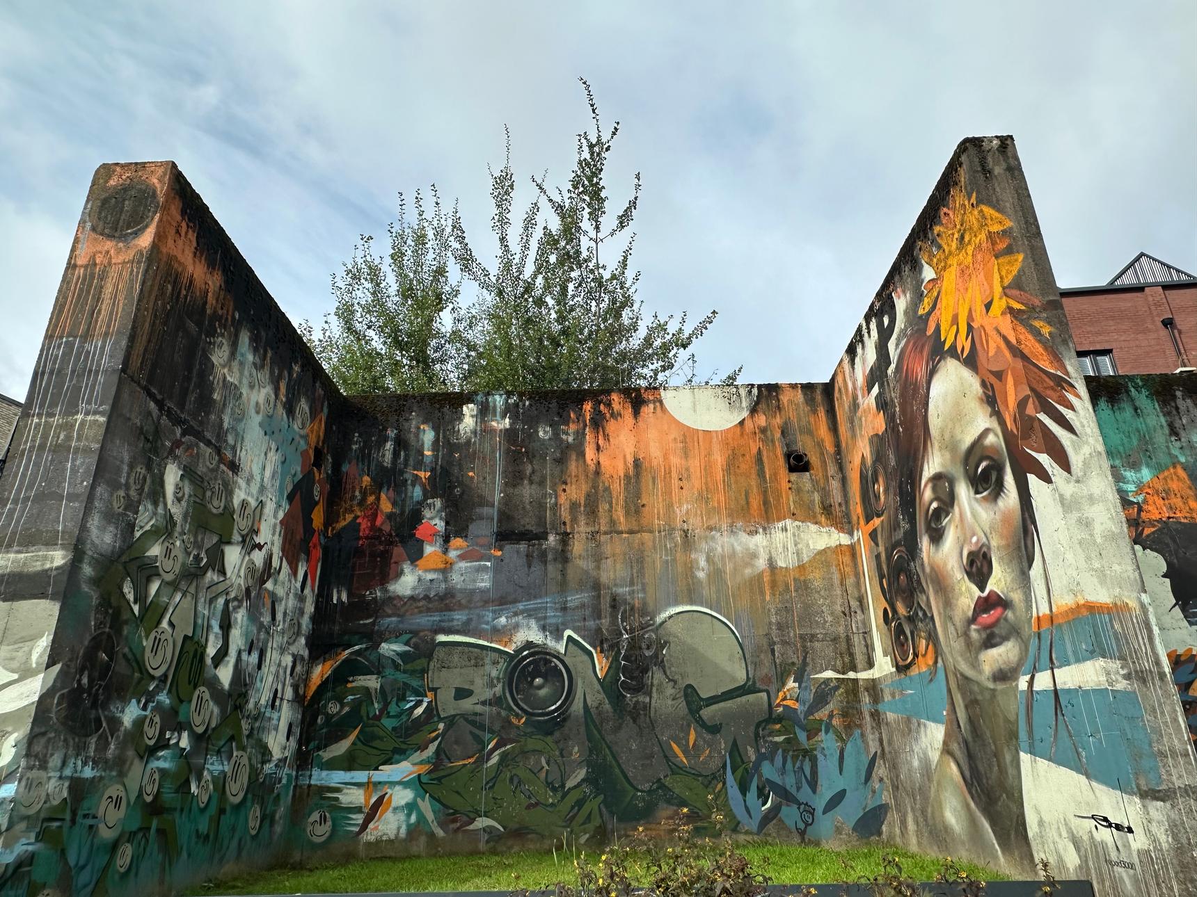 Epod, gazmac, the guzzler, wee thistles, macismmm, naw gnar rang wan—Dundashill Mural