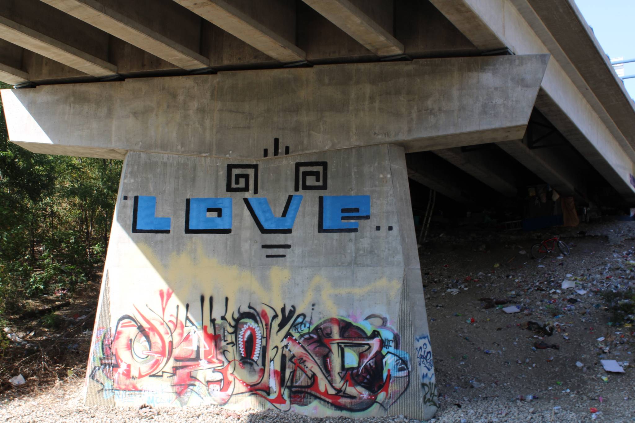 Zern, Dill, Antboy&mdash;Graffiti under MLK Jr. Parkway bridge over Racoon river 