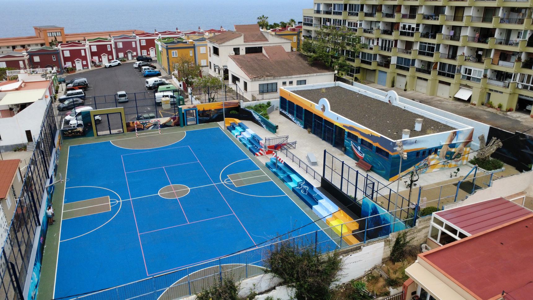 Elia Estévez —Mural Playa San Marcos